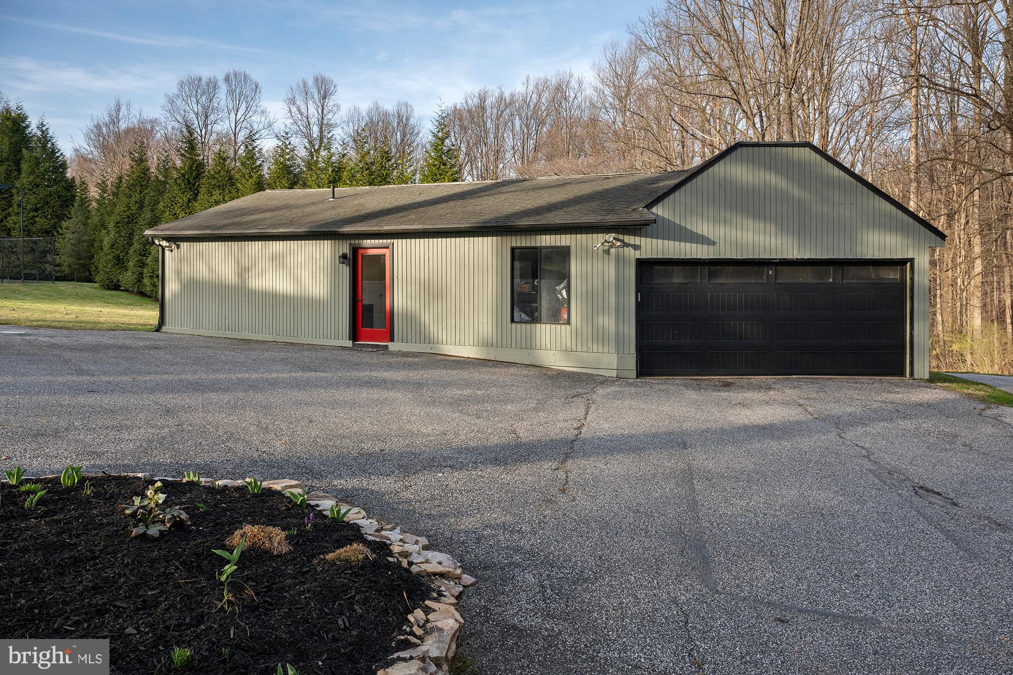 CAVES VALLEY - Residential