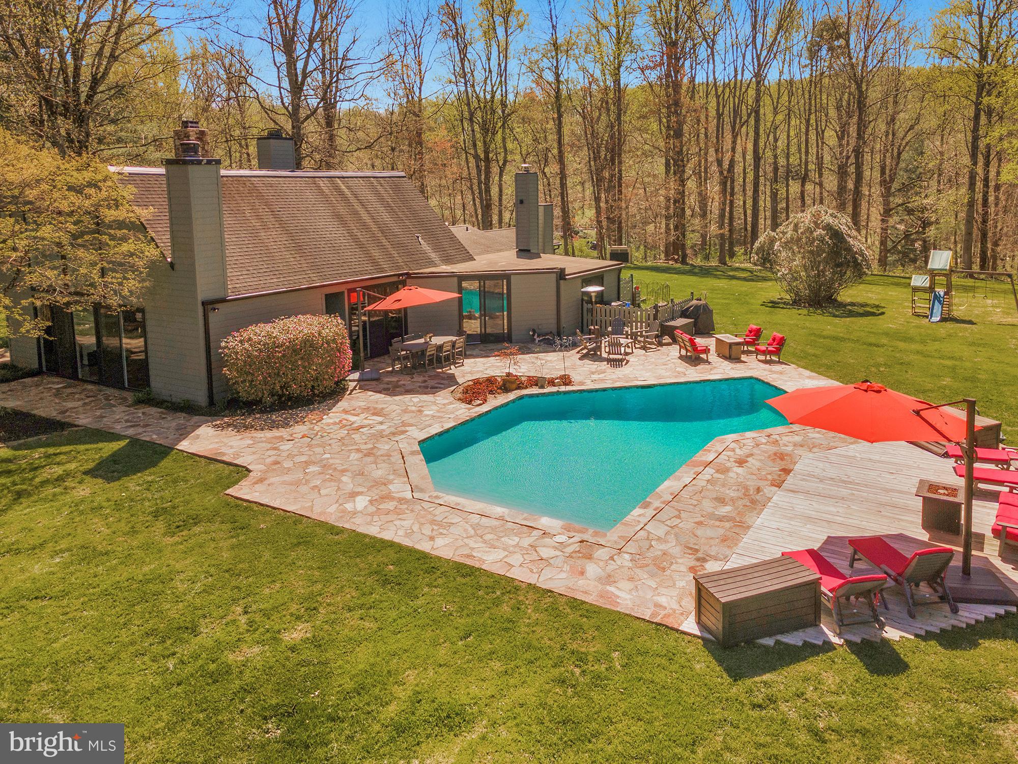 CAVES VALLEY - Residential