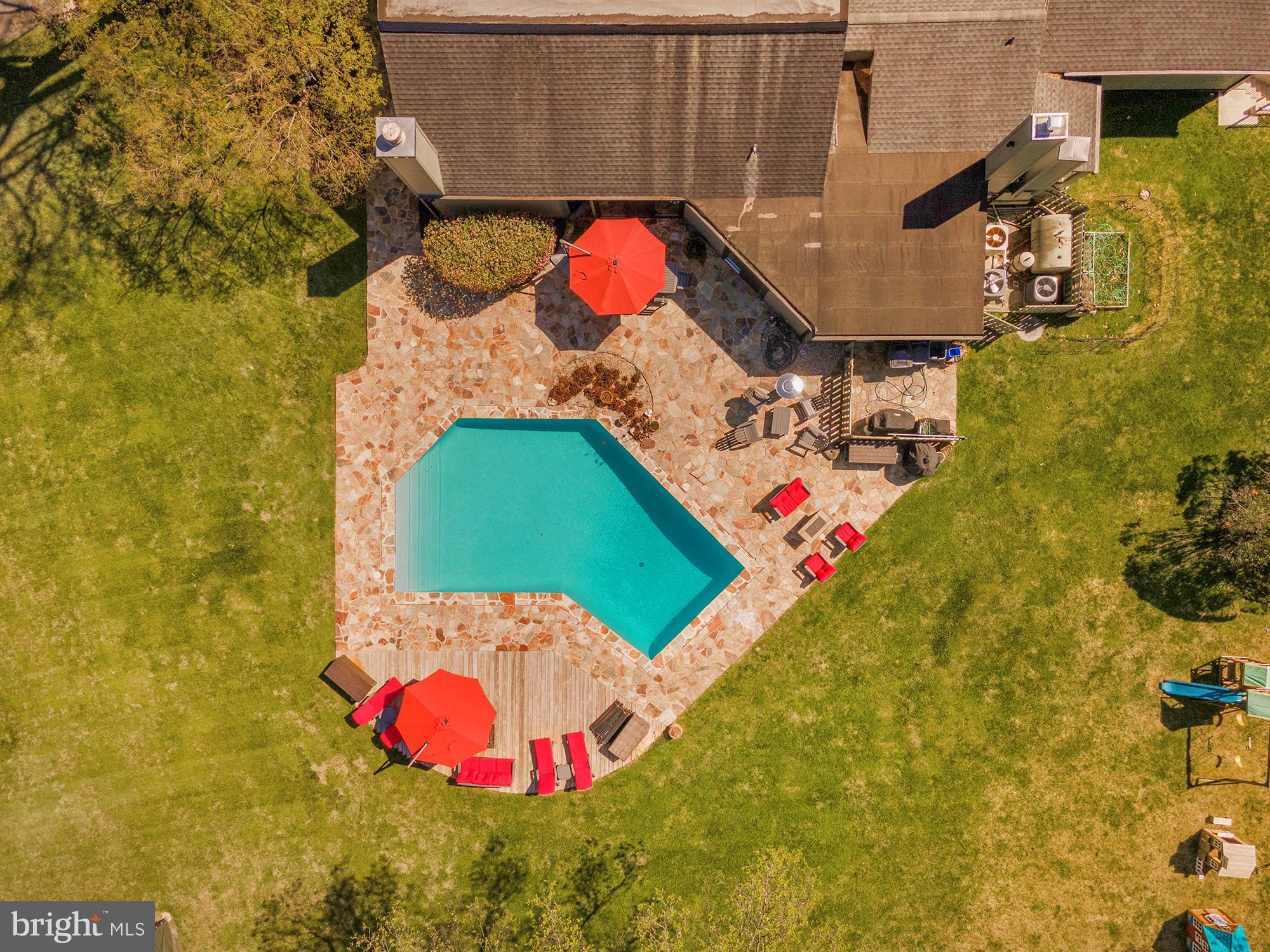 CAVES VALLEY - Residential