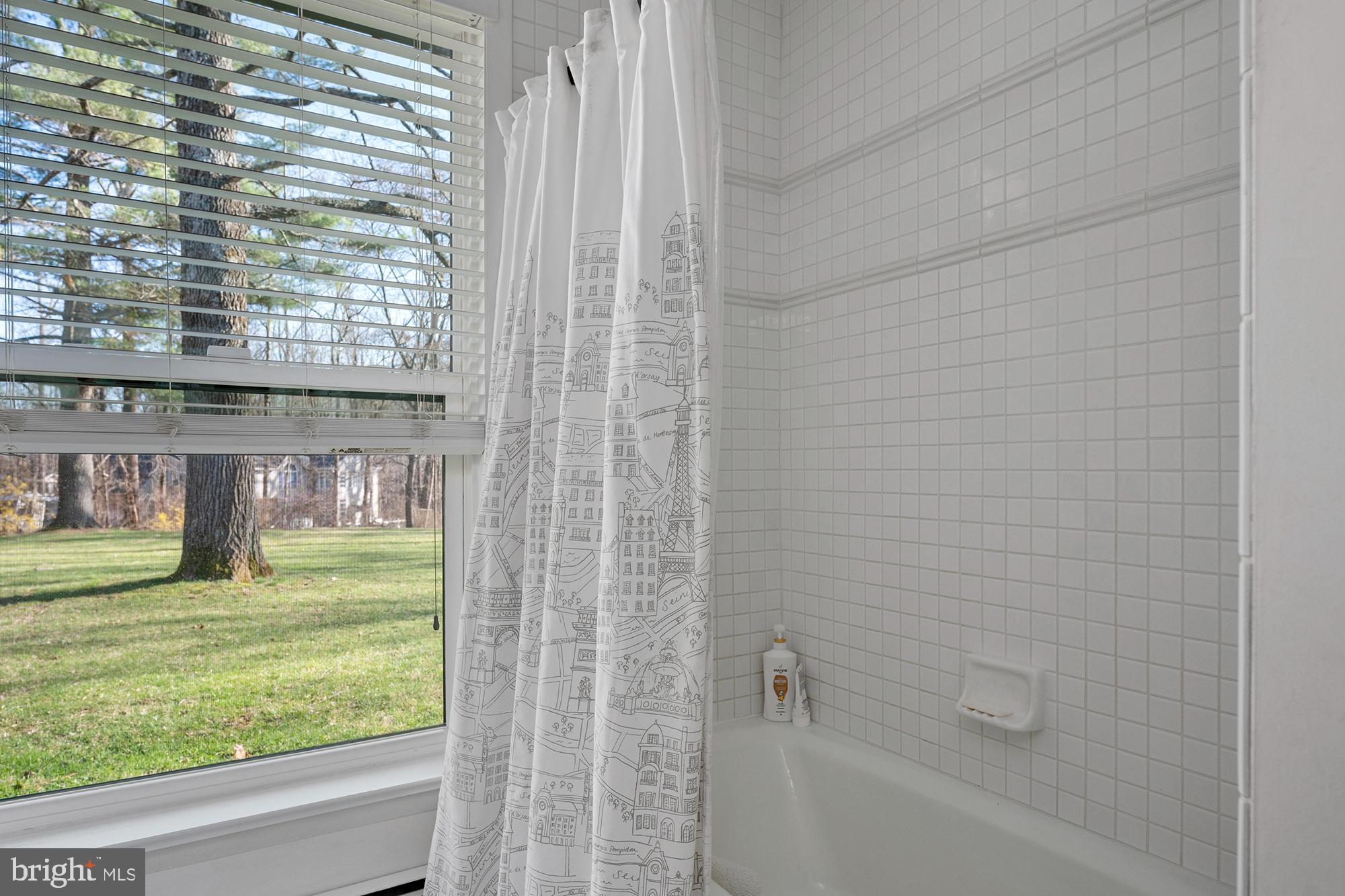 CAVES VALLEY - Residential