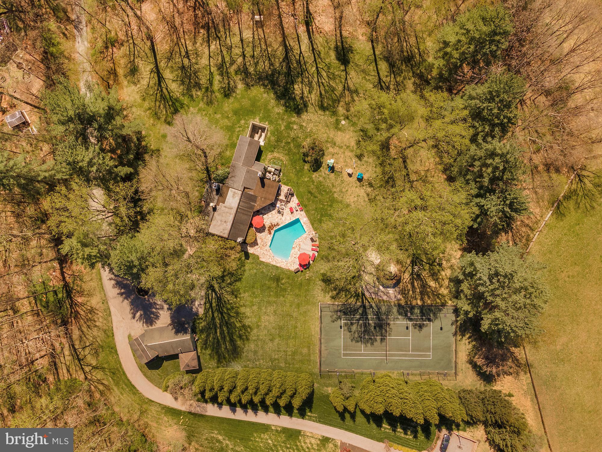 CAVES VALLEY - Residential