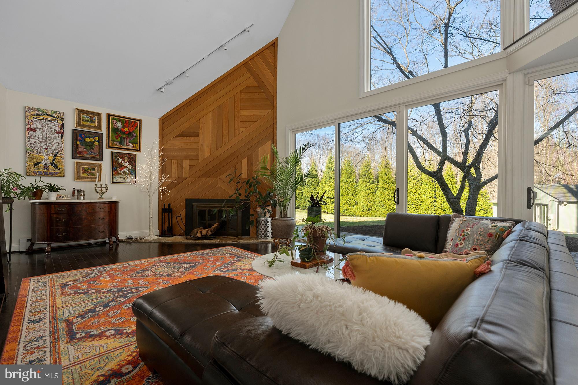 CAVES VALLEY - Residential