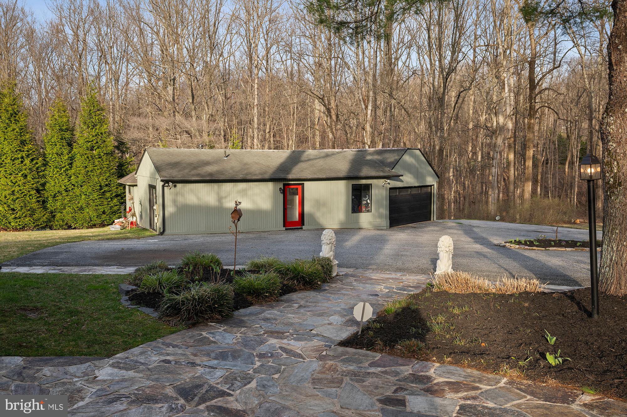 CAVES VALLEY - Residential