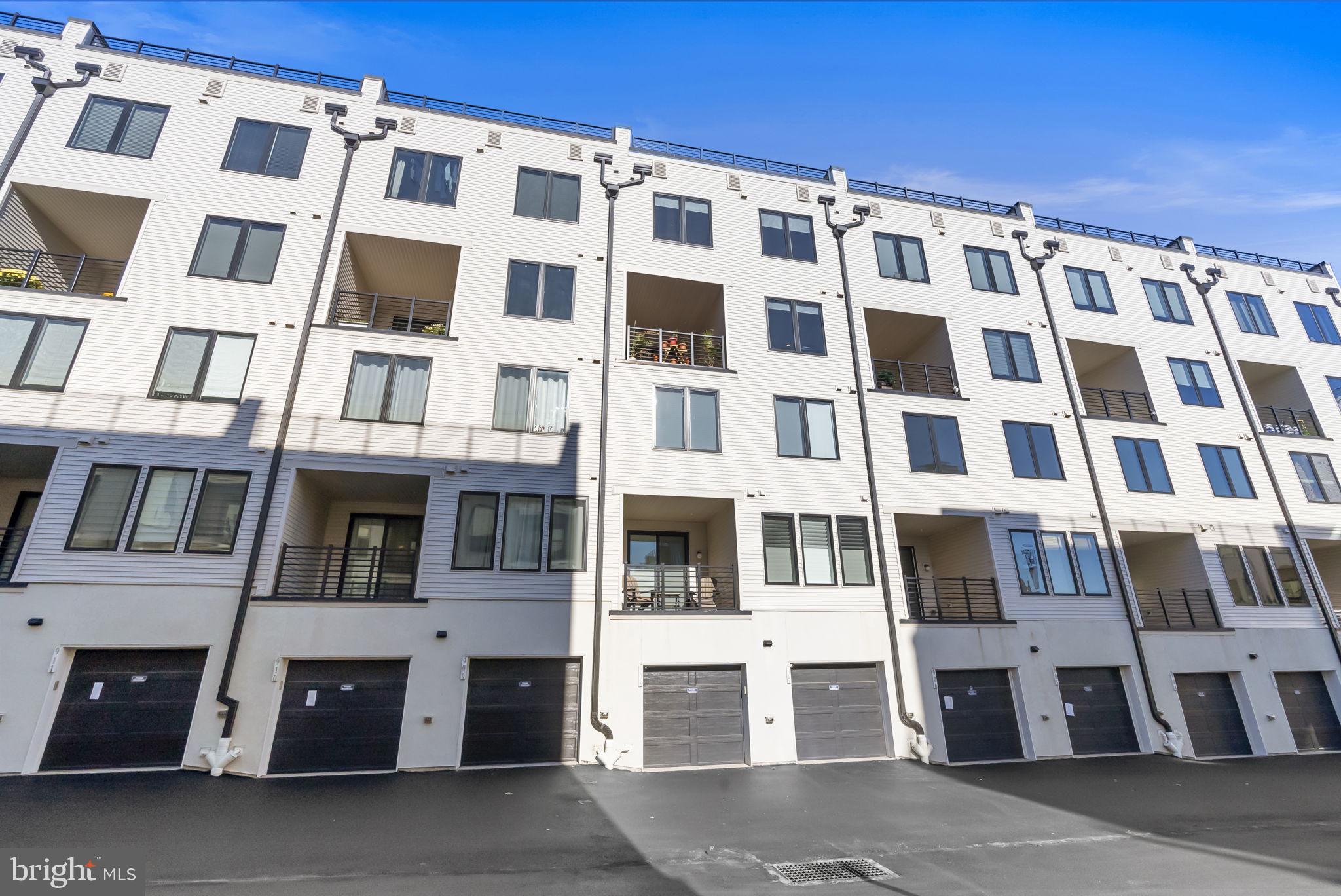 OVERLOOK AT TOWN CENTER - Residential