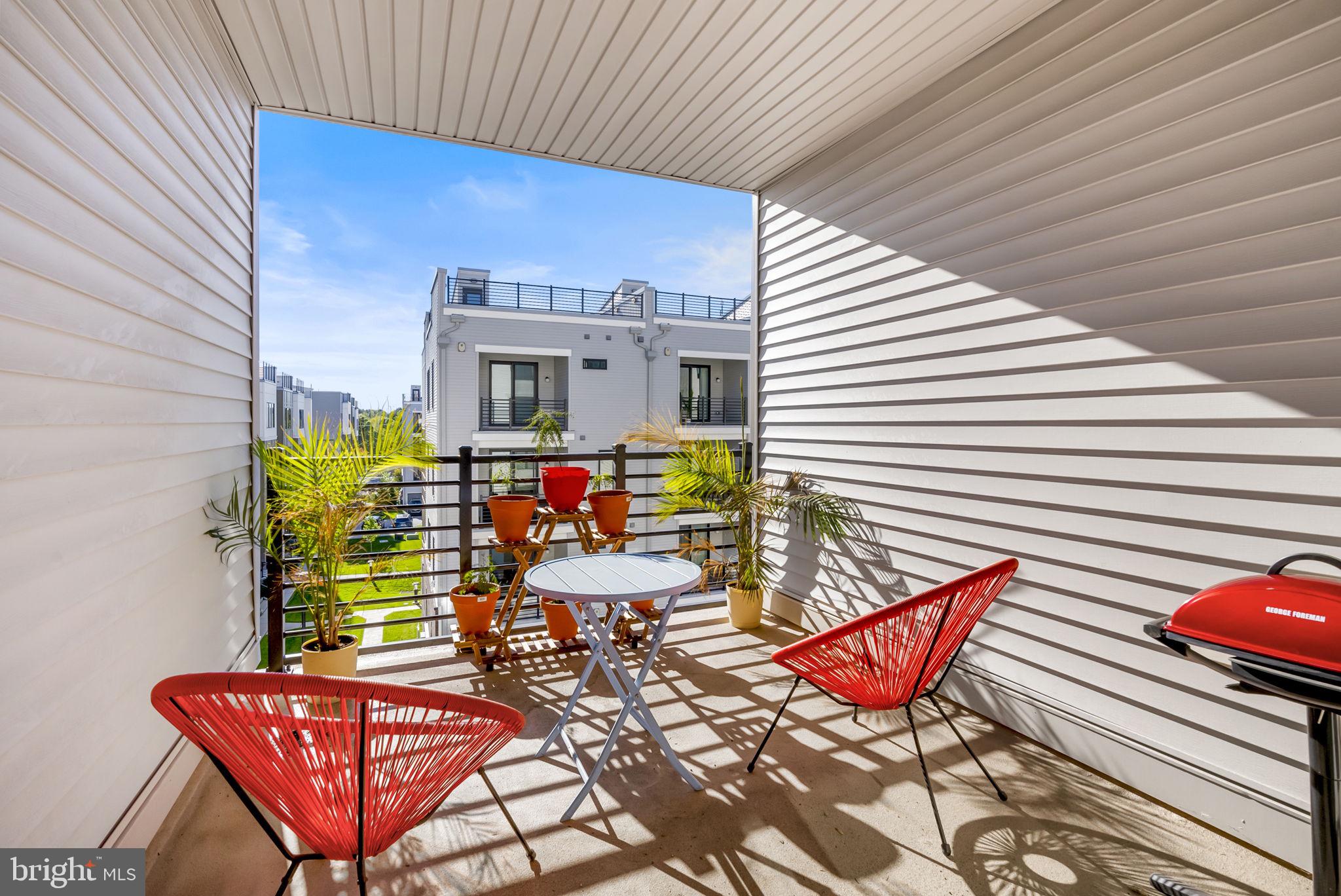 OVERLOOK AT TOWN CENTER - Residential