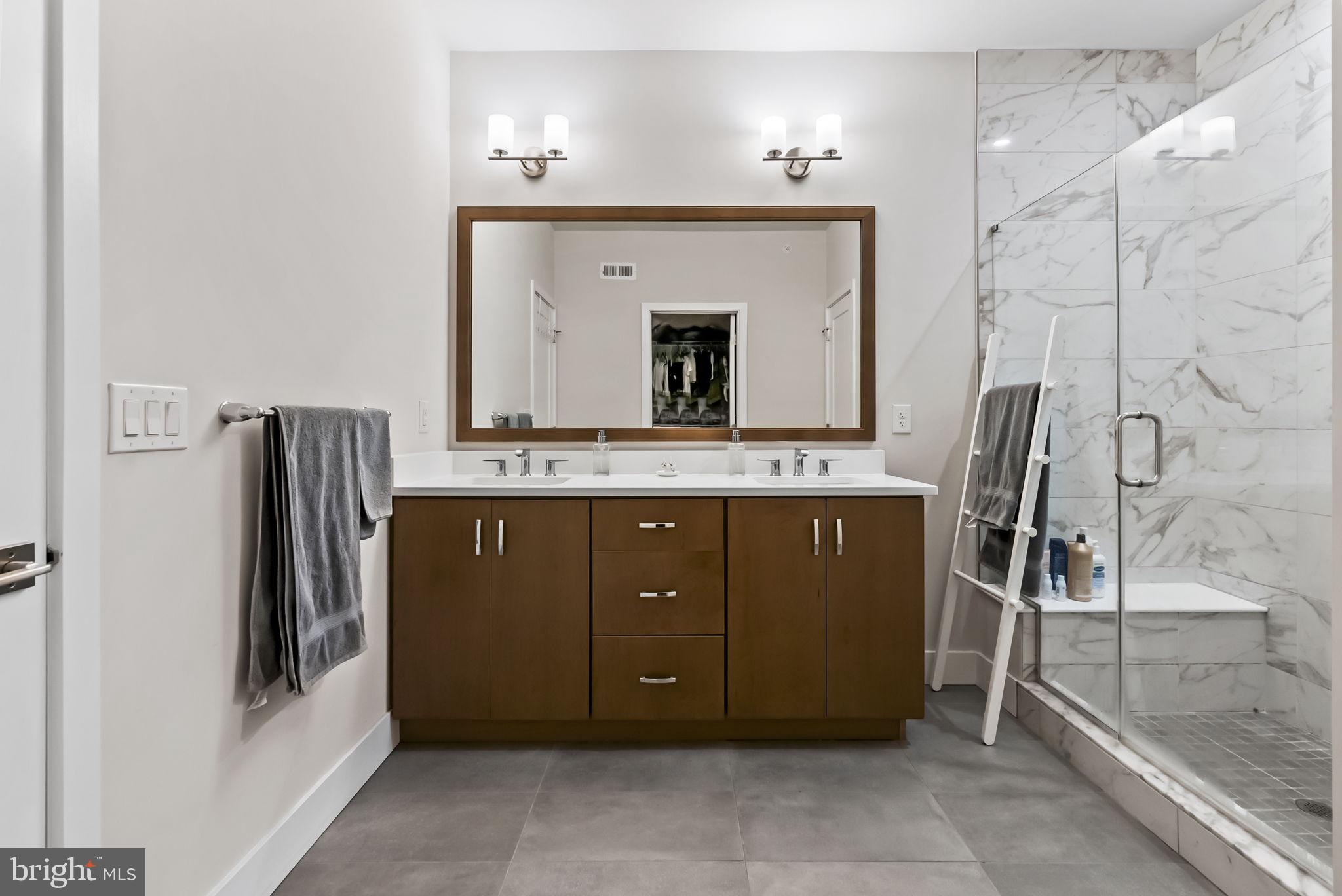 OVERLOOK AT TOWN CENTER - Residential