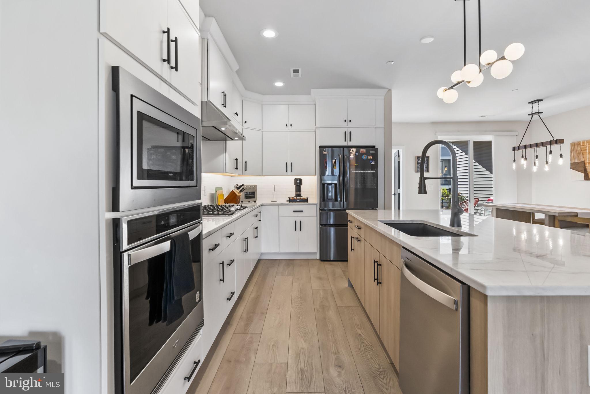 OVERLOOK AT TOWN CENTER - Residential