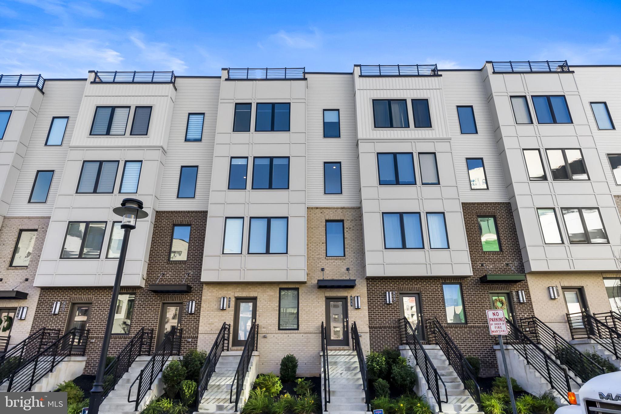 OVERLOOK AT TOWN CENTER - Residential