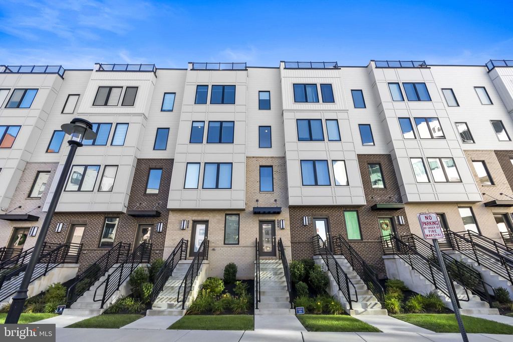 Photo of 908 Laurens Alley, KING OF PRUSSIA, PA 19406 (MLS # PAMC2158160)