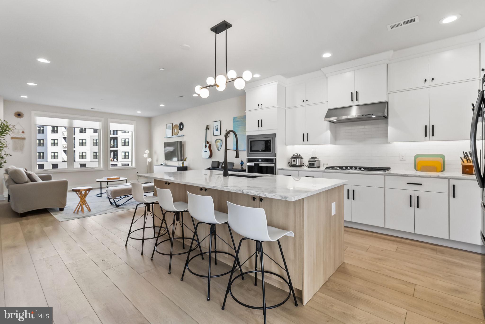 OVERLOOK AT TOWN CENTER - Residential