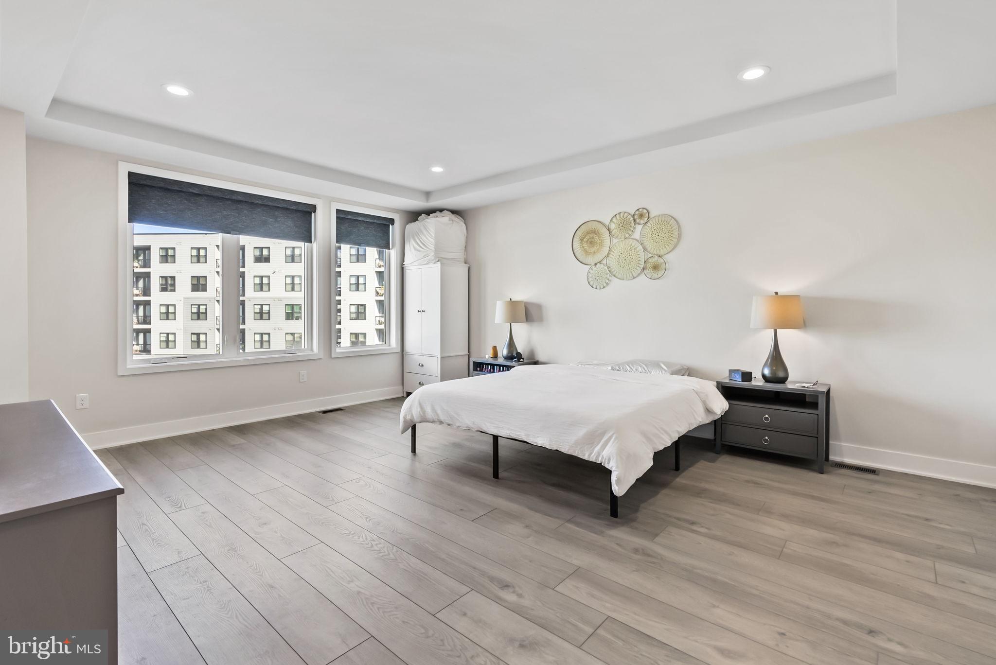 OVERLOOK AT TOWN CENTER - Residential