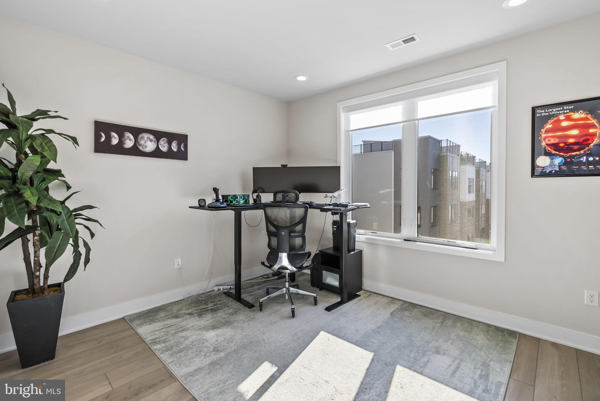 OVERLOOK AT TOWN CENTER - Residential