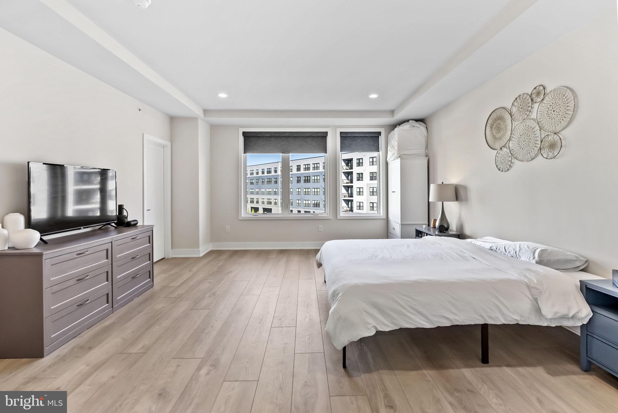 OVERLOOK AT TOWN CENTER - Residential