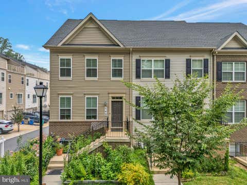 Townhouse For Sale - 743 Weald Way<br/> CLARKSBURG, MD 20871