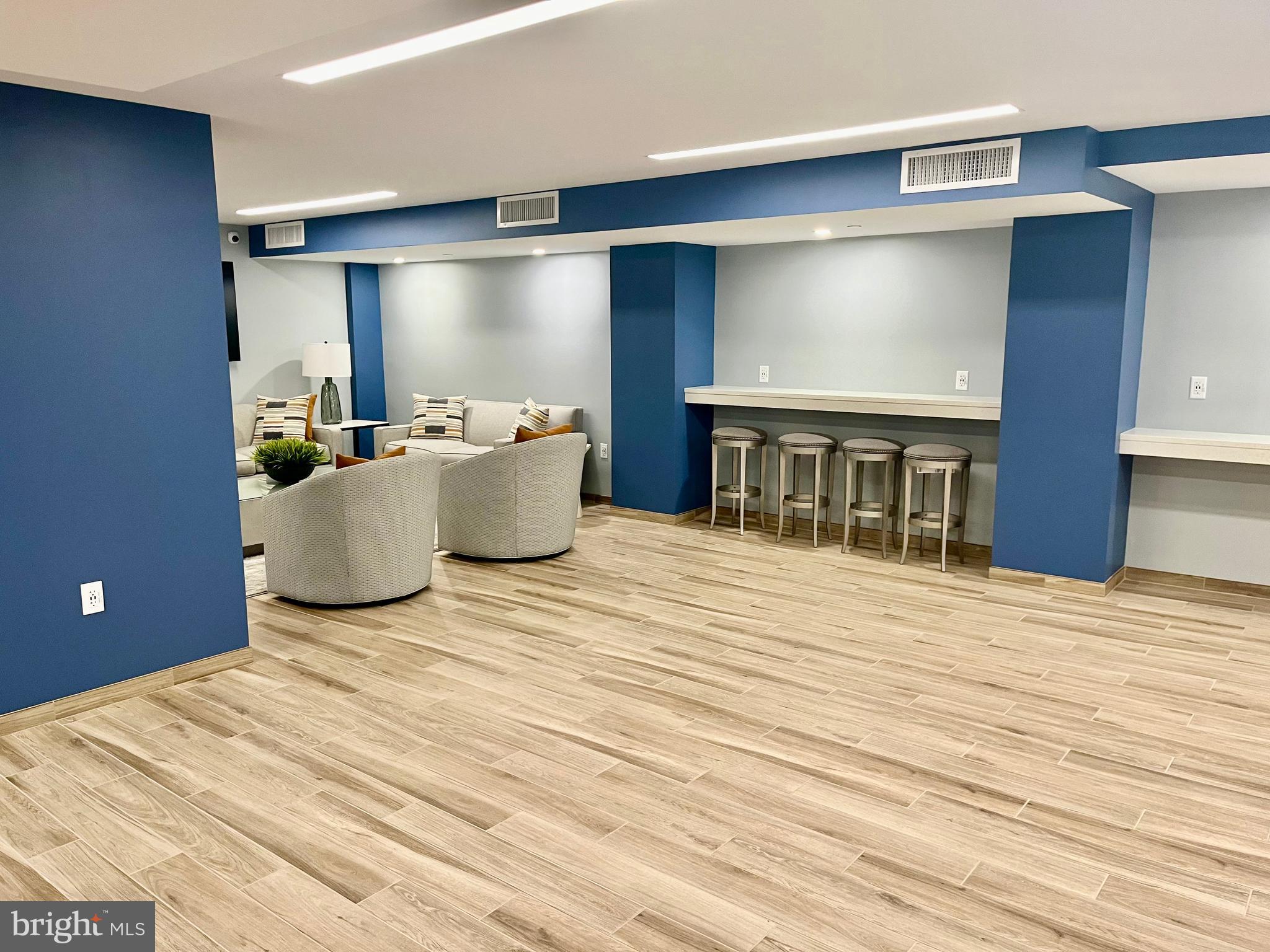 ENCORE OF MCLEAN - Residential Lease