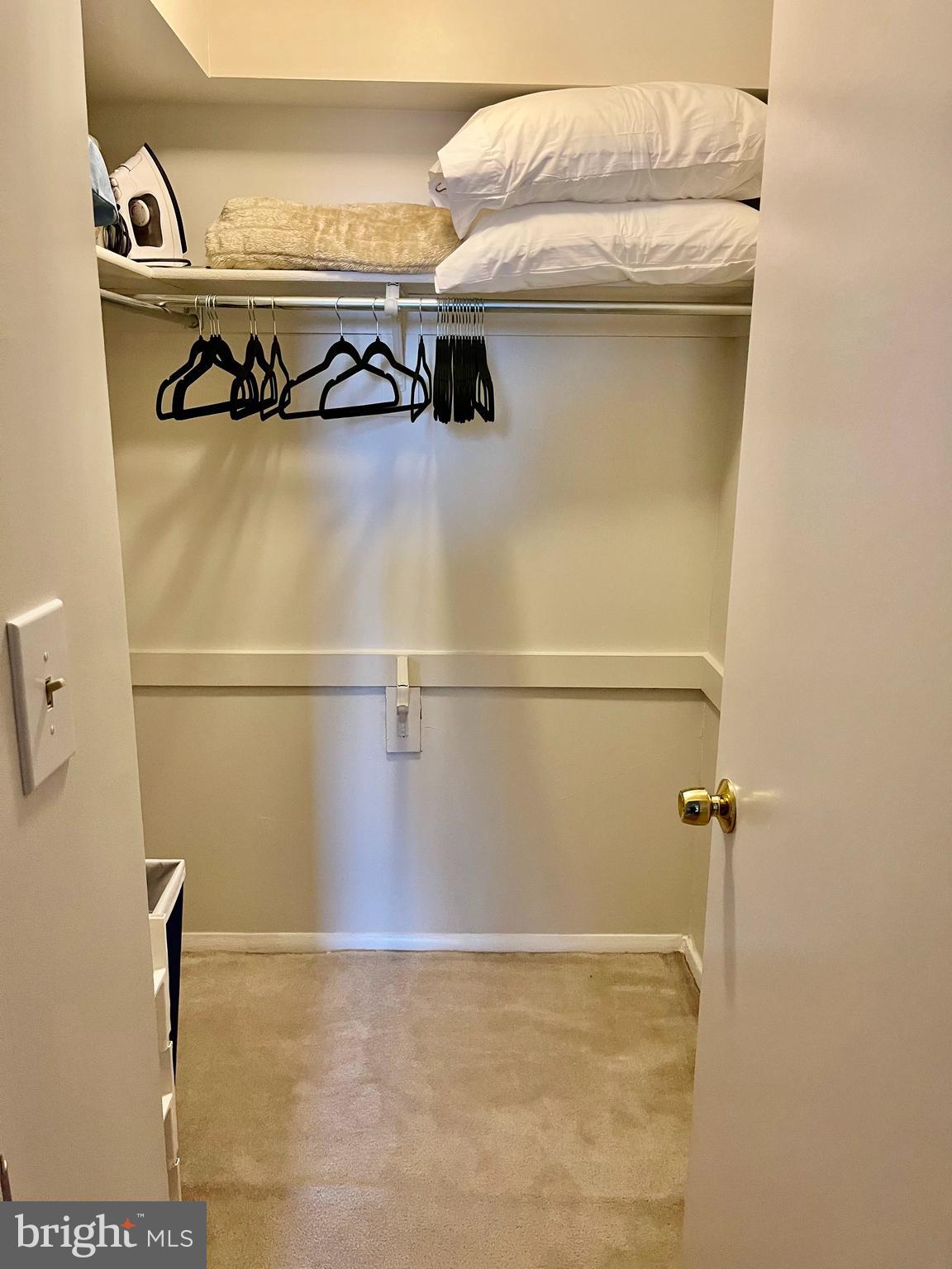 ENCORE OF MCLEAN - Residential Lease