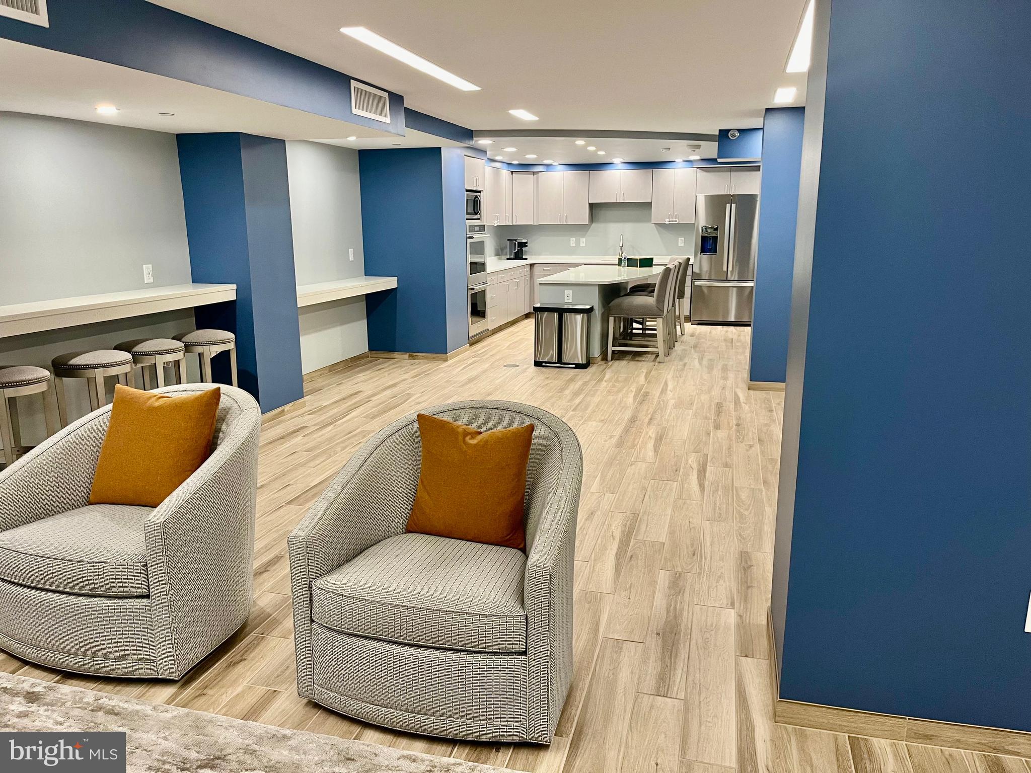 ENCORE OF MCLEAN - Residential Lease