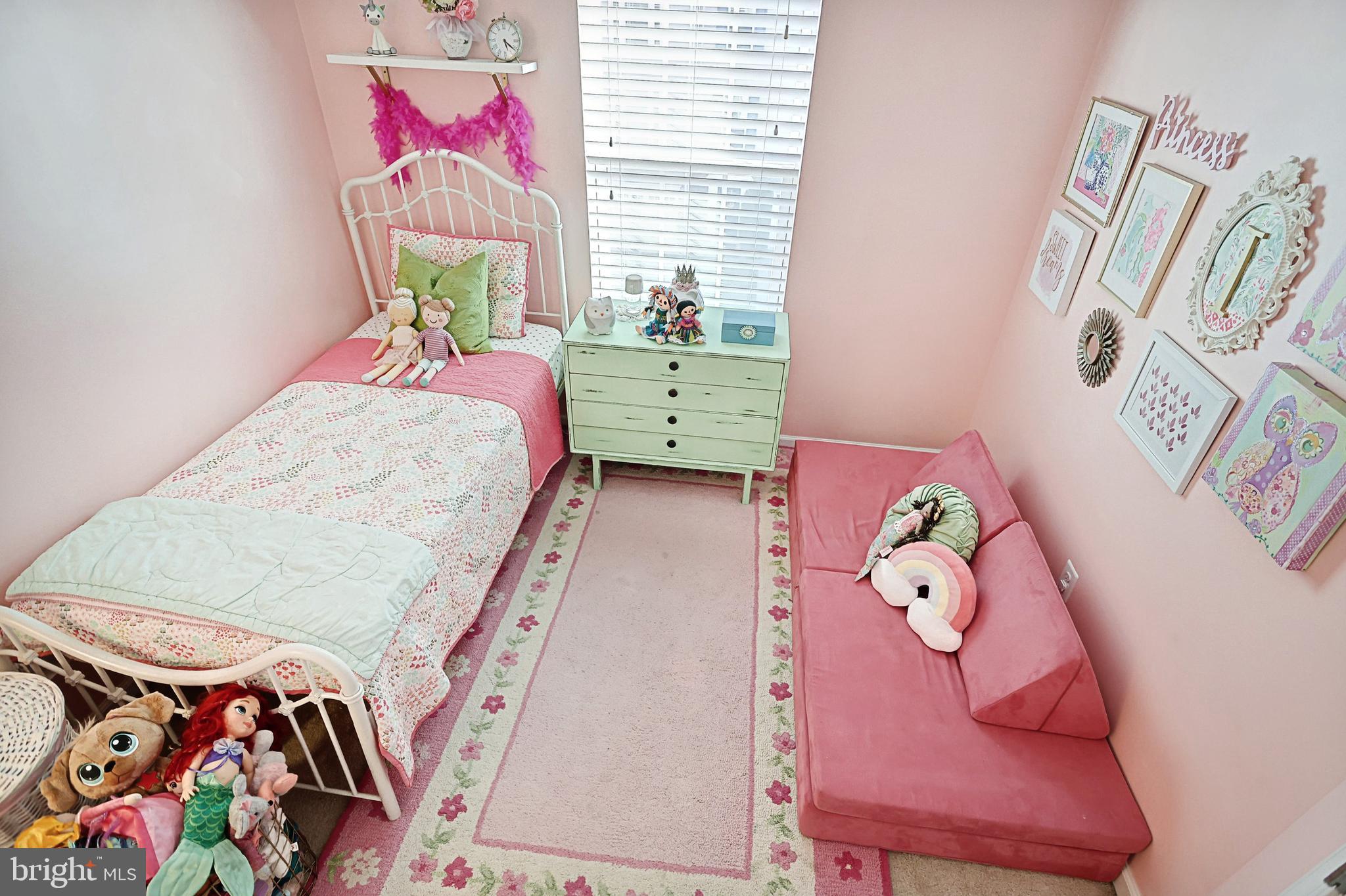 STONEGATE AT REGENTS GLEN - Residential