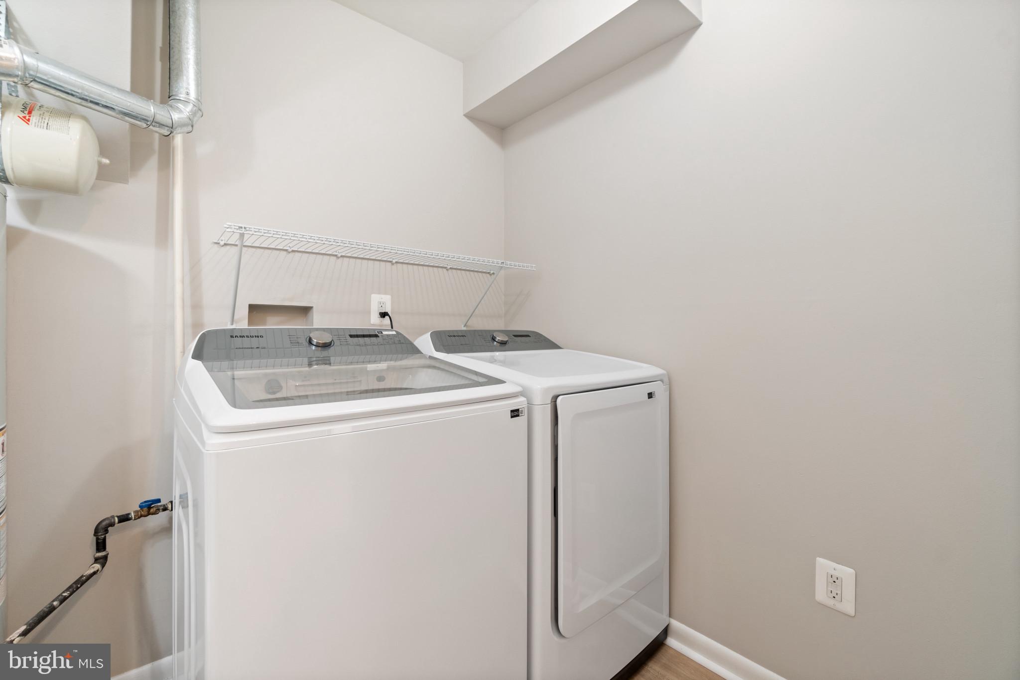 WHISKEY BOTTOM - Residential