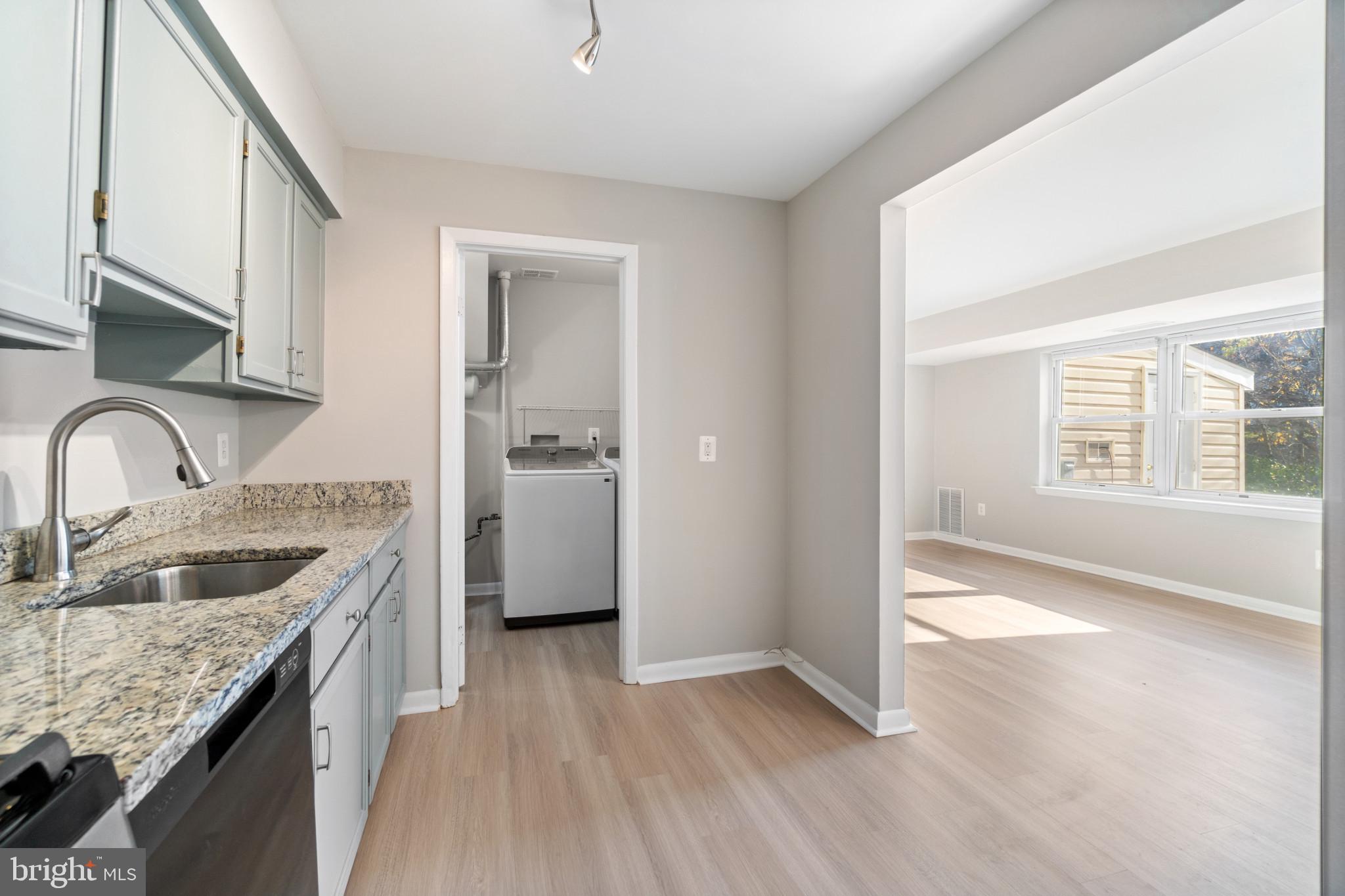 WHISKEY BOTTOM - Residential