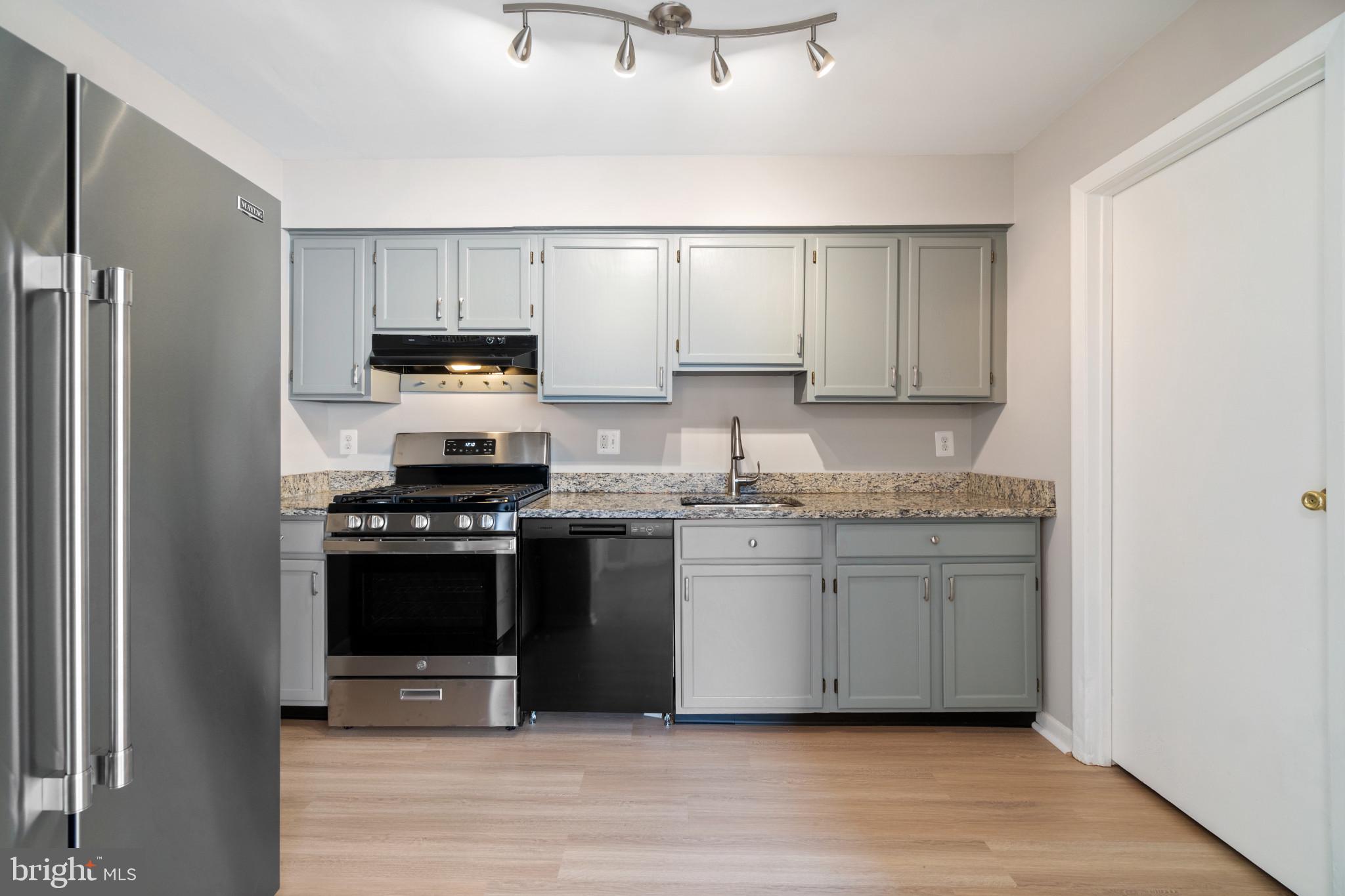 WHISKEY BOTTOM - Residential