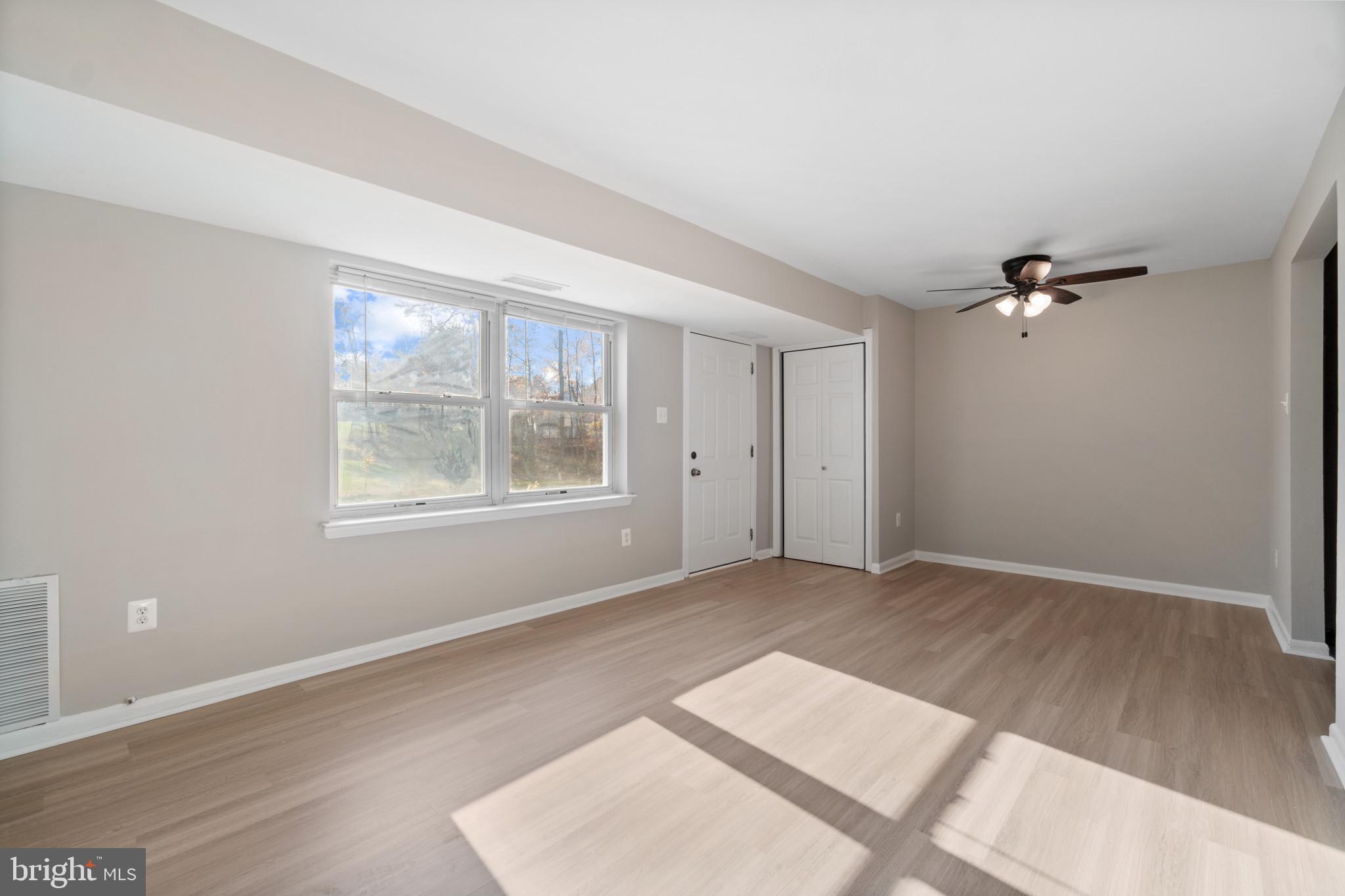 WHISKEY BOTTOM - Residential