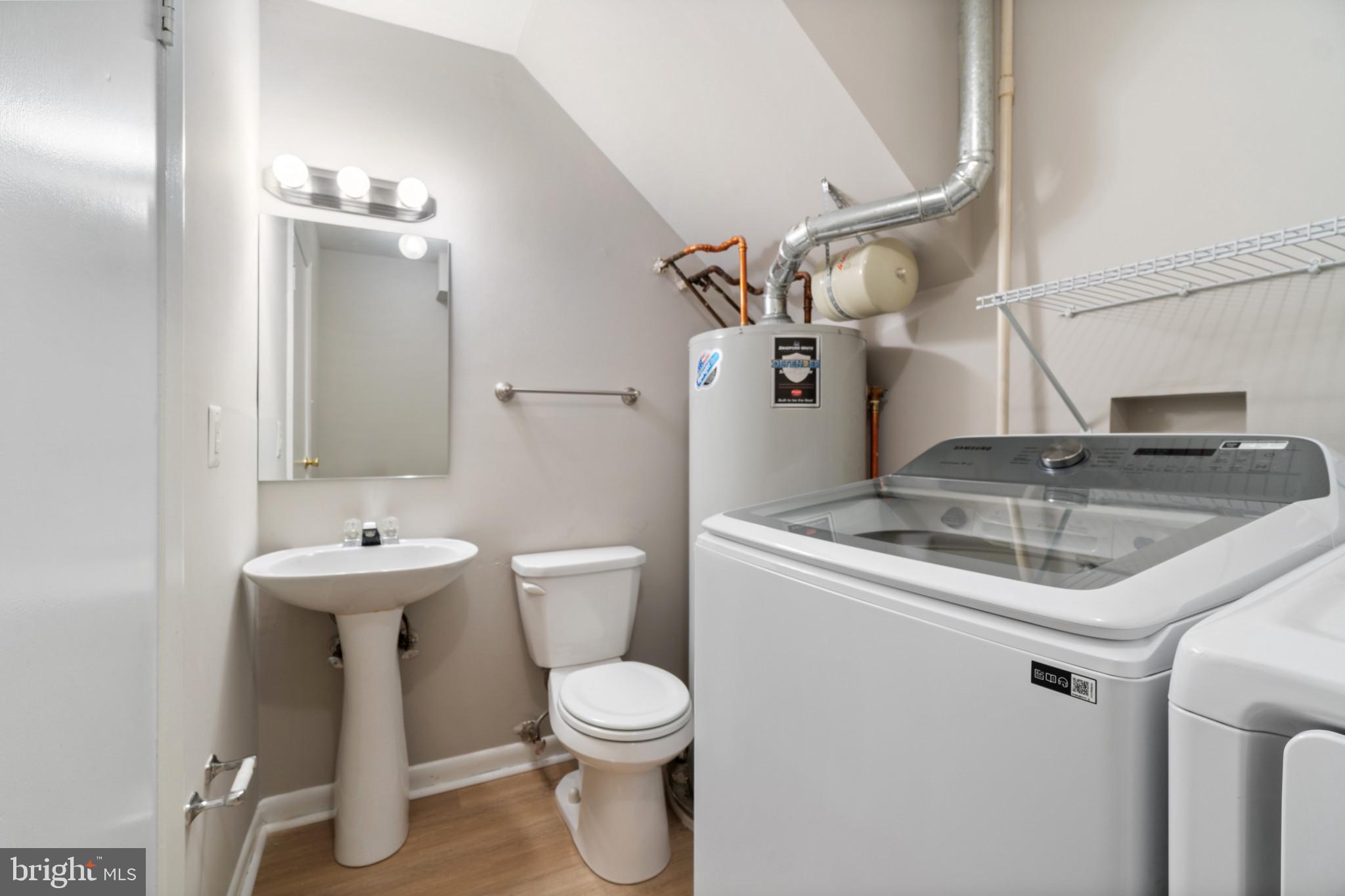 WHISKEY BOTTOM - Residential