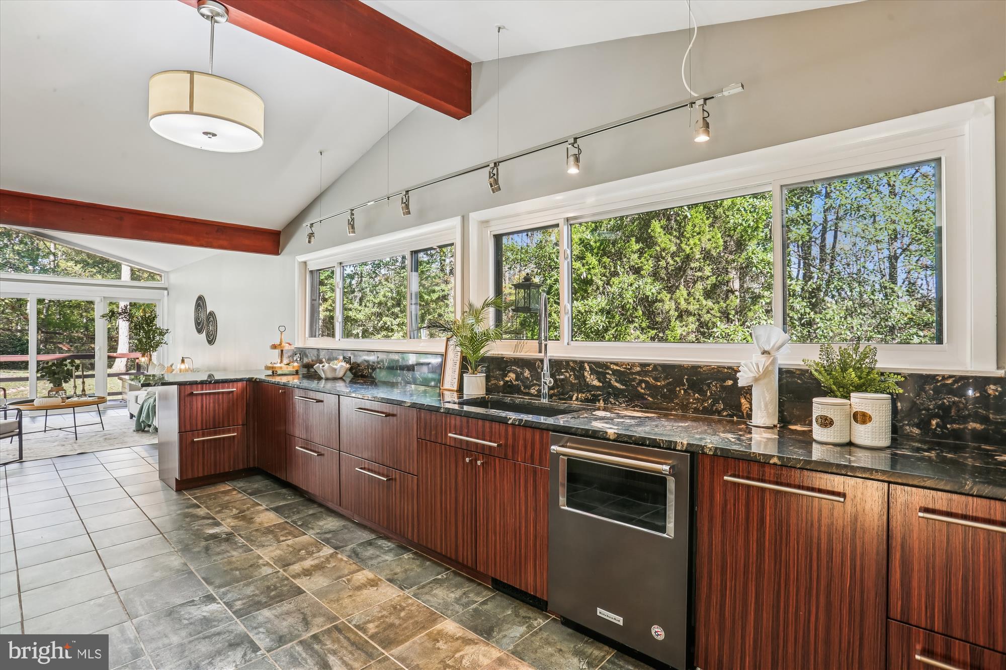 DARNESTOWN OUTSIDE - Residential