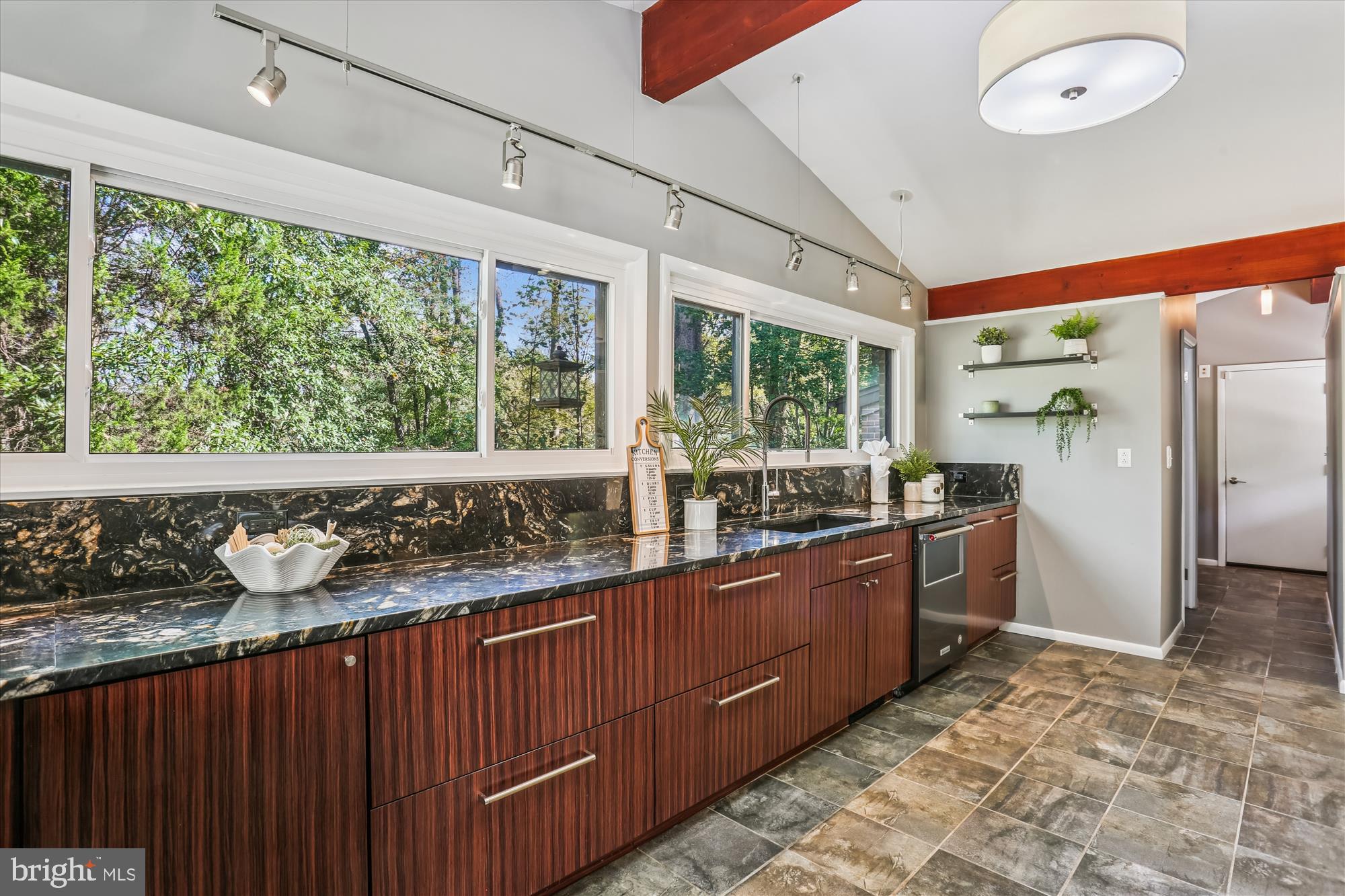 DARNESTOWN OUTSIDE - Residential