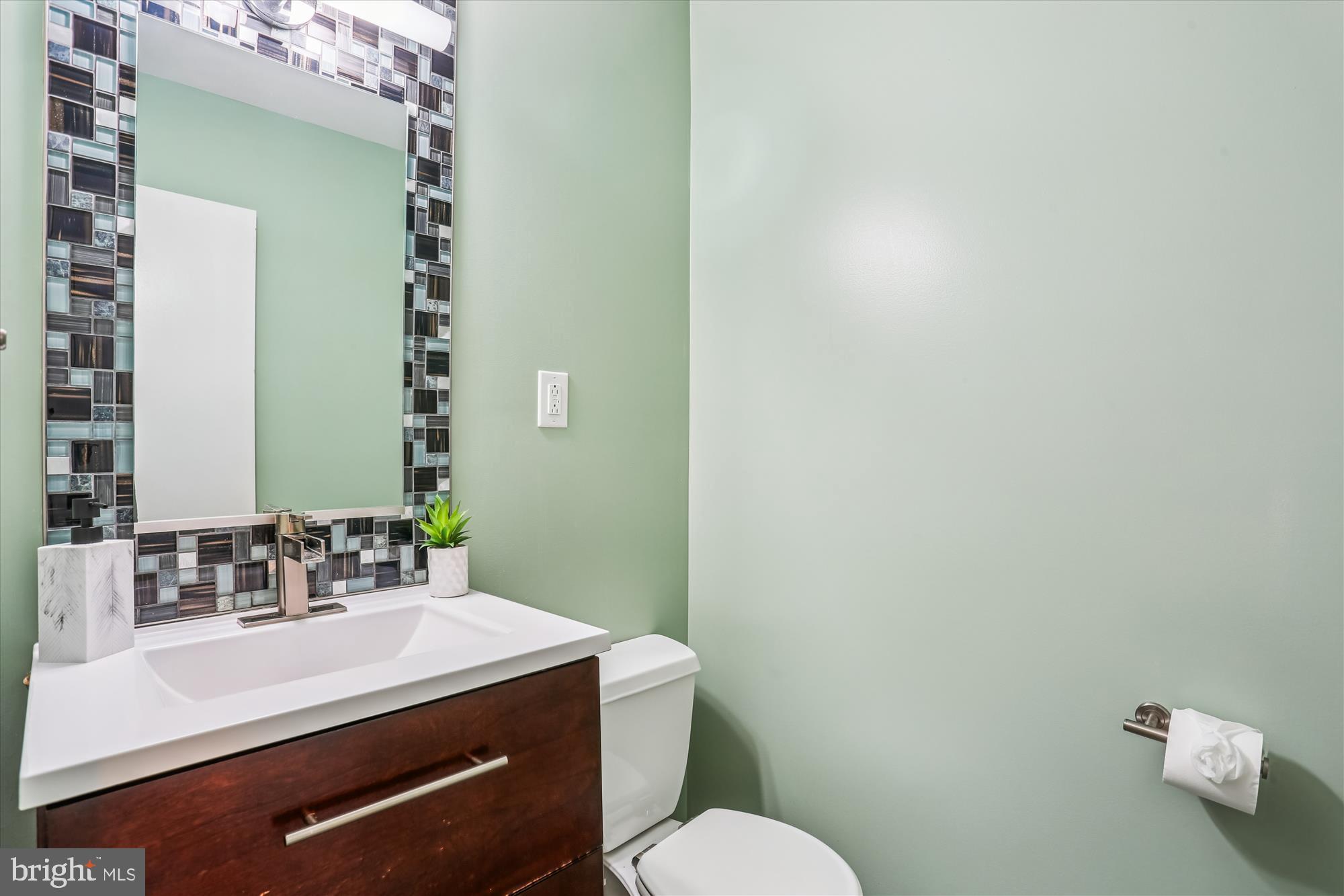 DARNESTOWN OUTSIDE - Residential