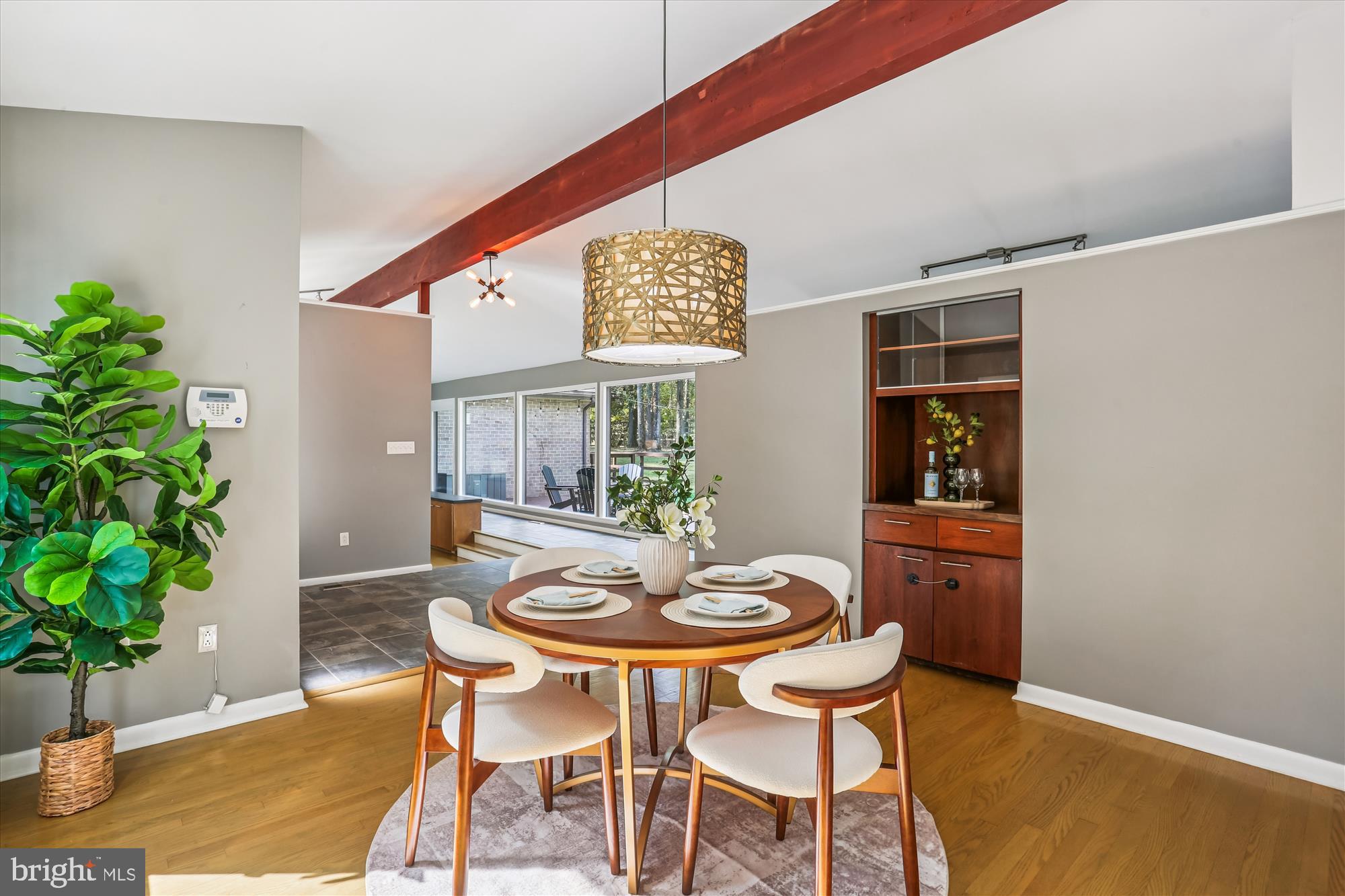 DARNESTOWN OUTSIDE - Residential