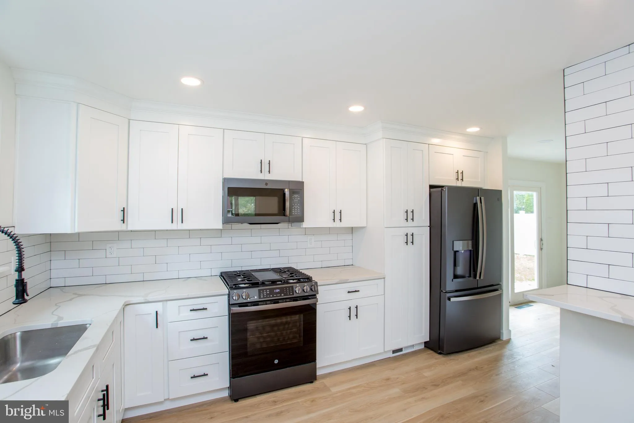 Croydon, Pennsylvania 19021, United States, 3 Bedrooms Bedrooms, ,2 BathroomsBathrooms,Residential,Pending,138270