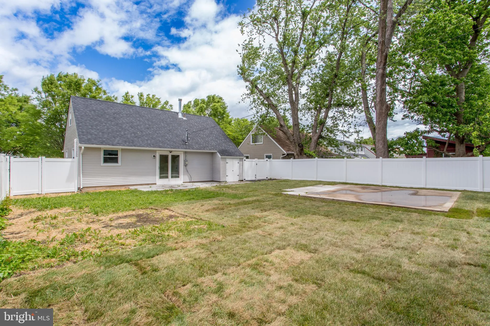 Croydon, Pennsylvania 19021, United States, 3 Bedrooms Bedrooms, ,2 BathroomsBathrooms,Residential,Pending,138270