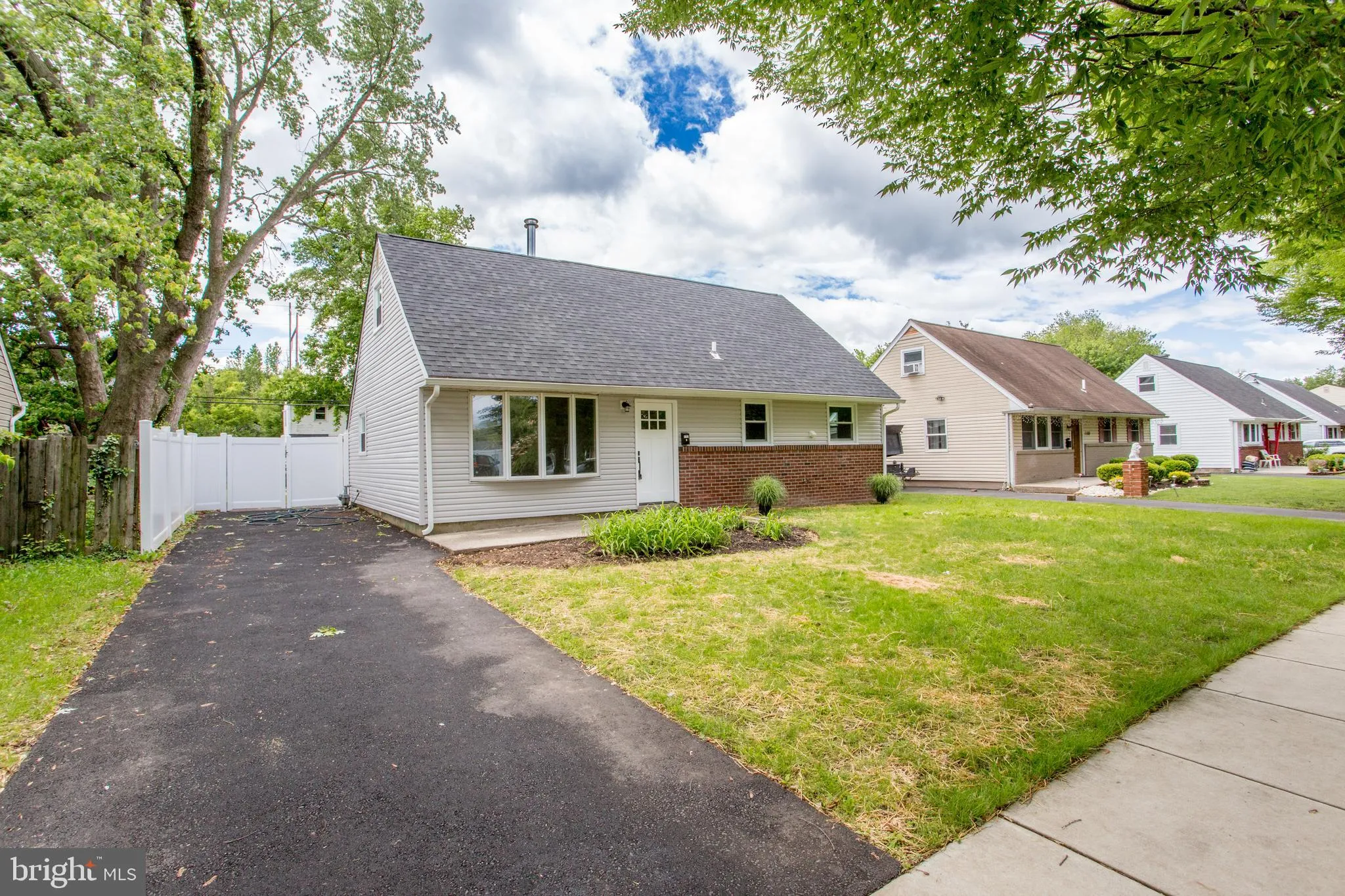 Croydon, Pennsylvania 19021, United States, 3 Bedrooms Bedrooms, ,2 BathroomsBathrooms,Residential,Pending,138270