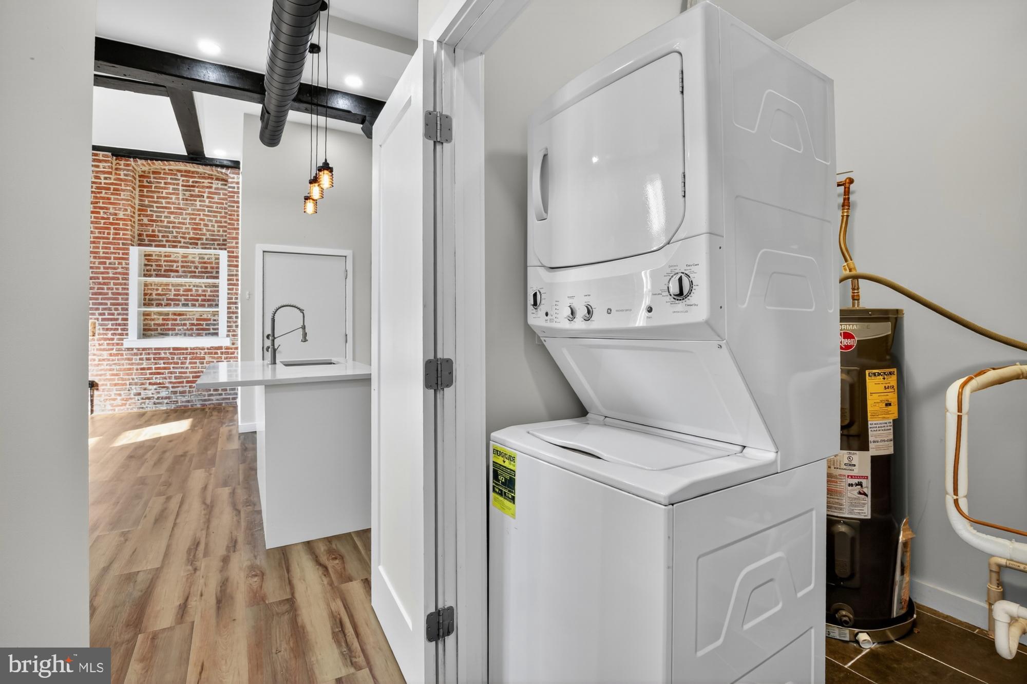 FISHTOWN - Residential Lease