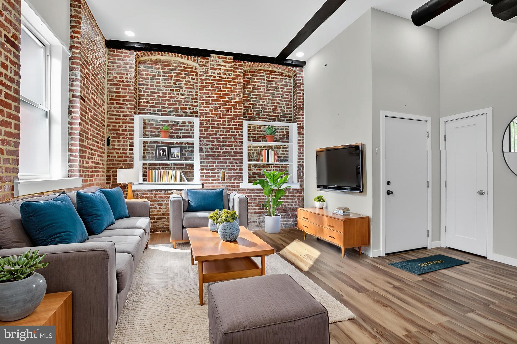 FISHTOWN - Residential Lease