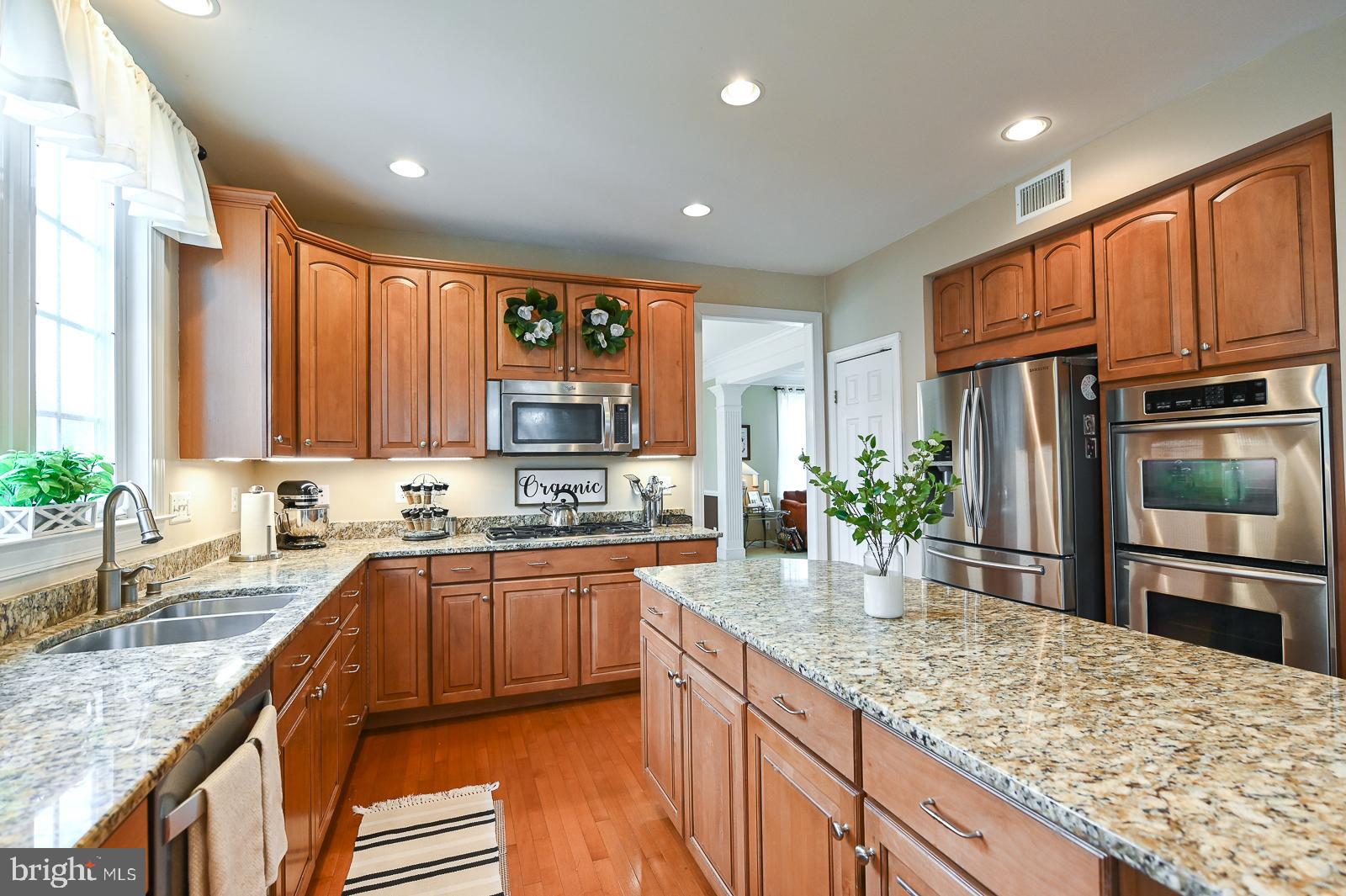 RAVENWOOD - Residential