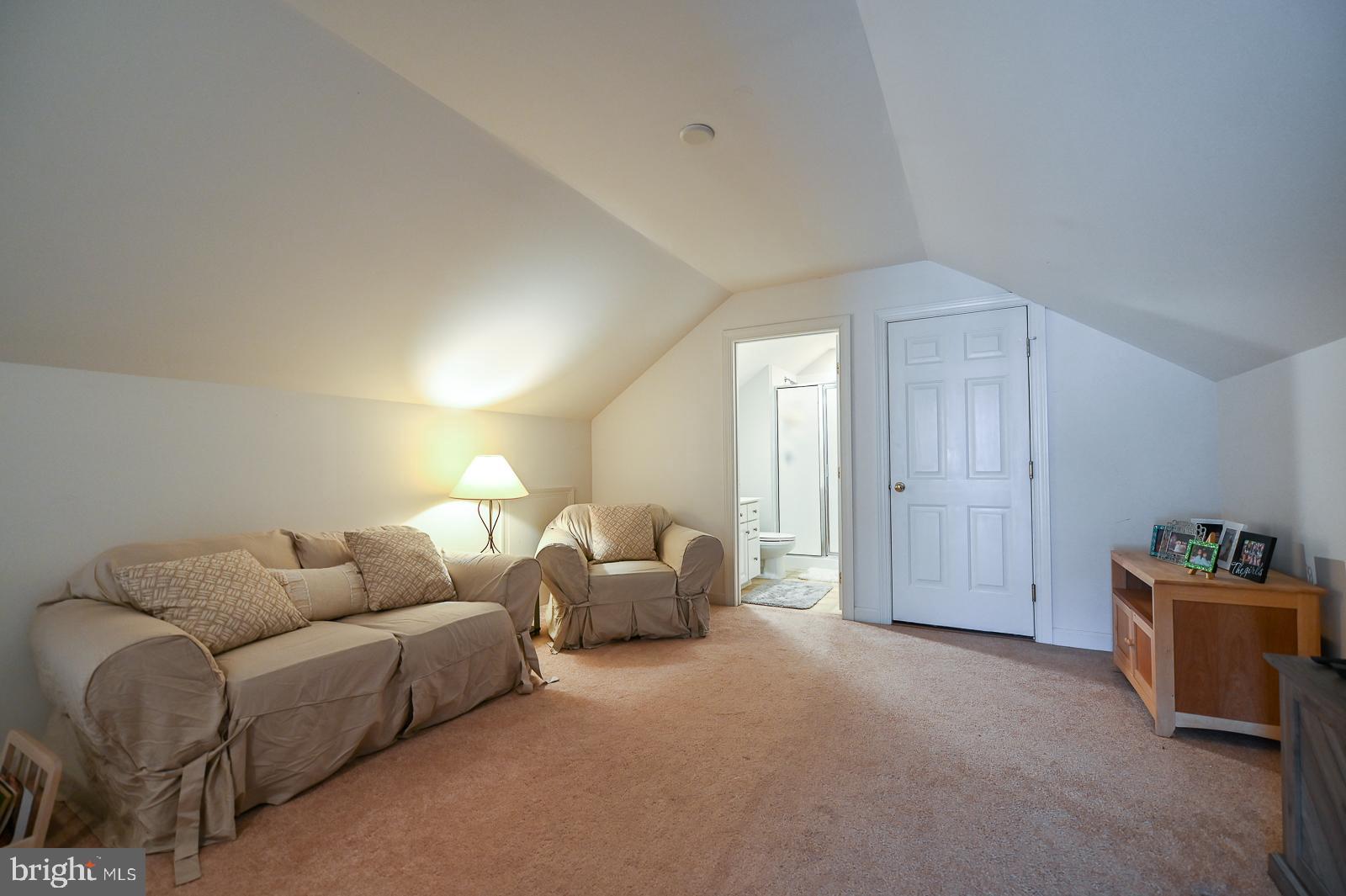 RAVENWOOD - Residential