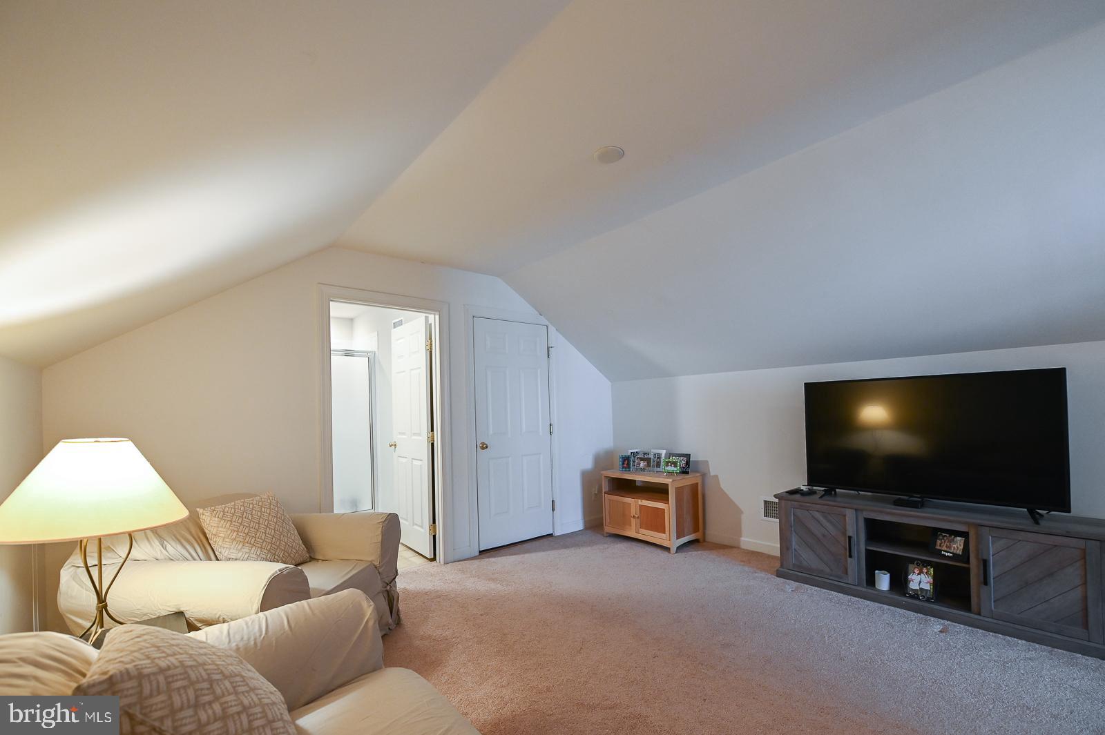 RAVENWOOD - Residential