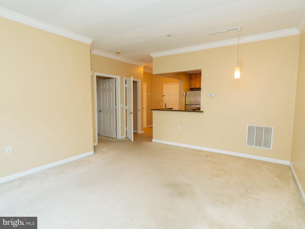 PIERSIDE AT HARBORVIEW - Residential Lease