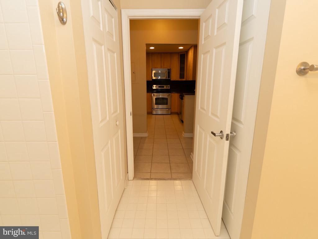 PIERSIDE AT HARBORVIEW - Residential Lease