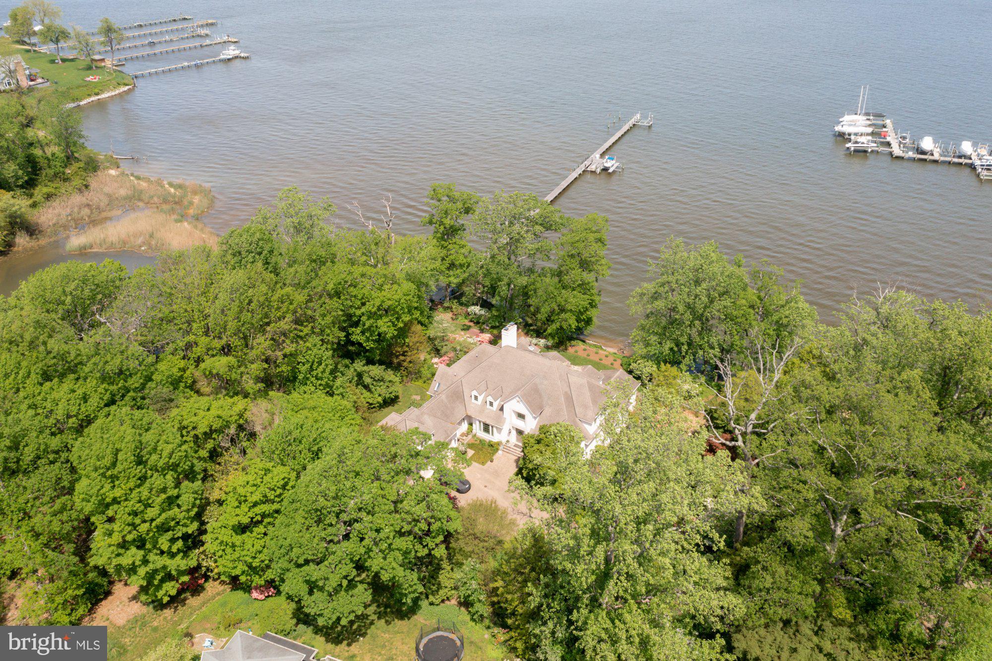 STONINGTON - Residential