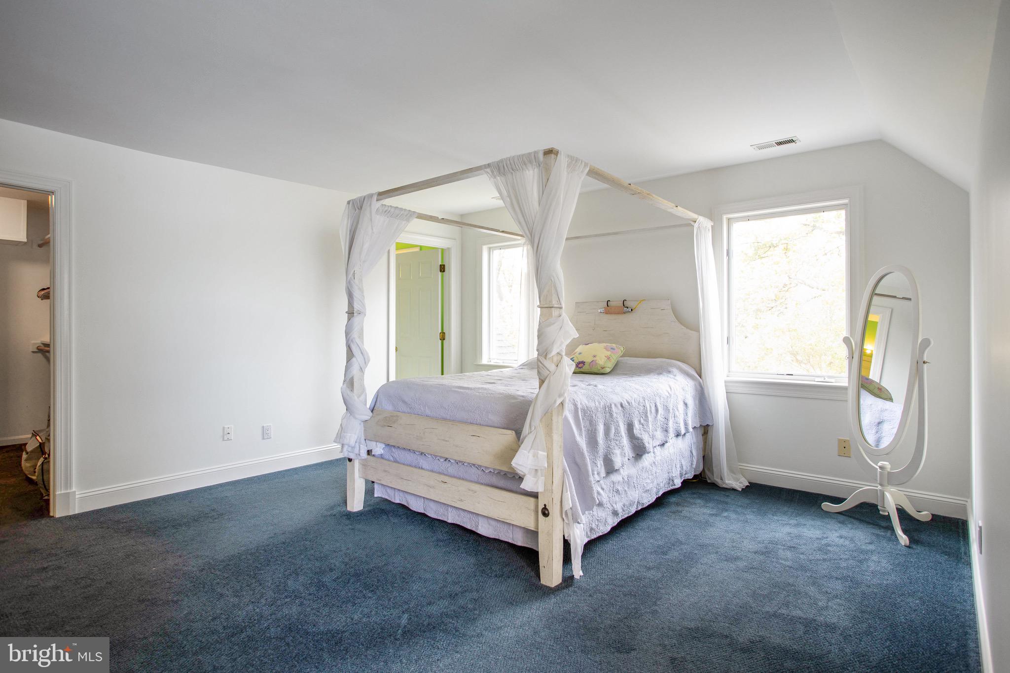 STONINGTON - Residential