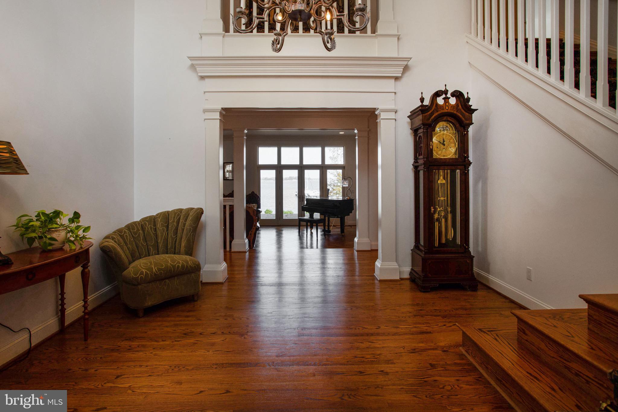 STONINGTON - Residential