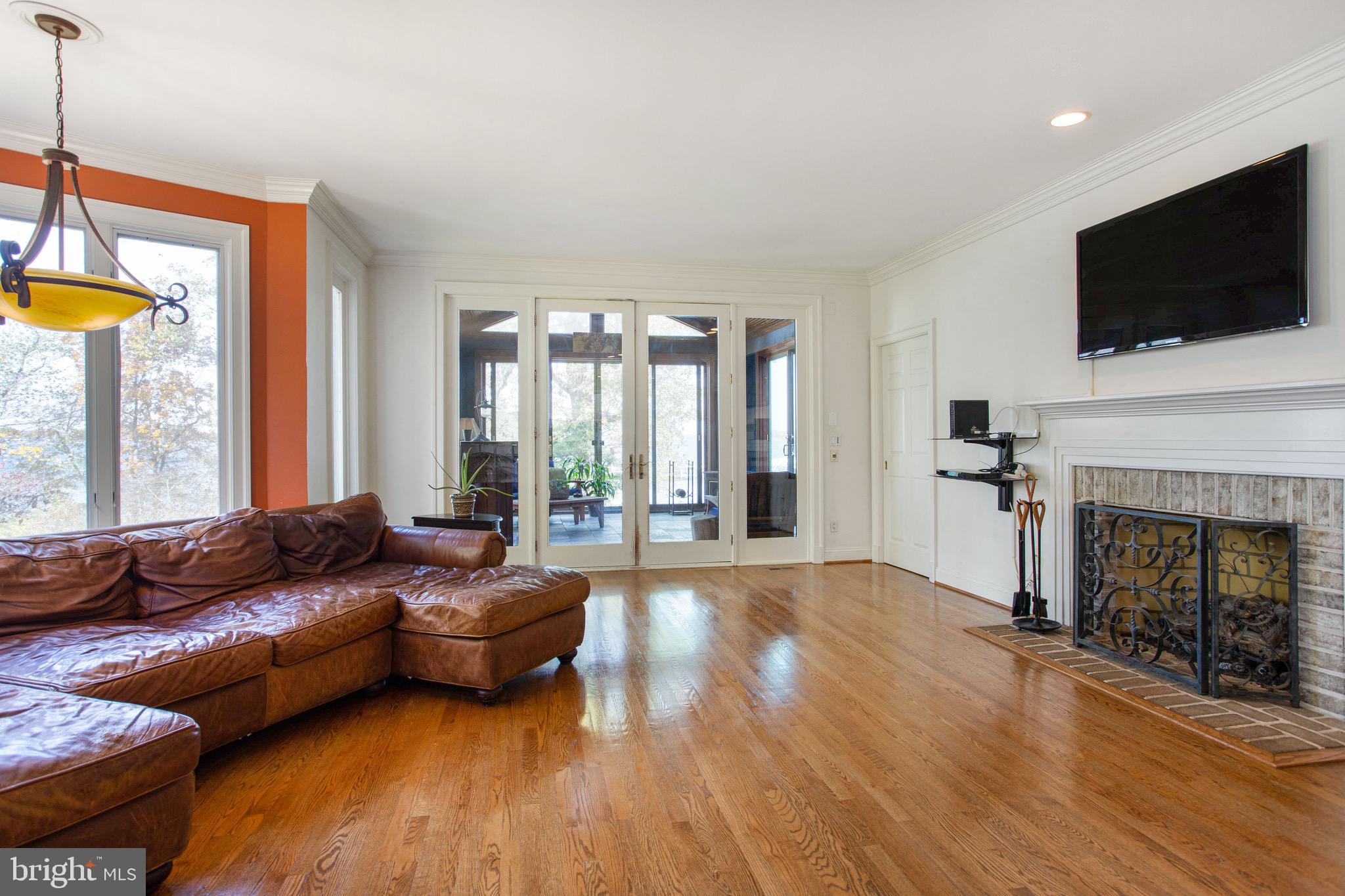 STONINGTON - Residential