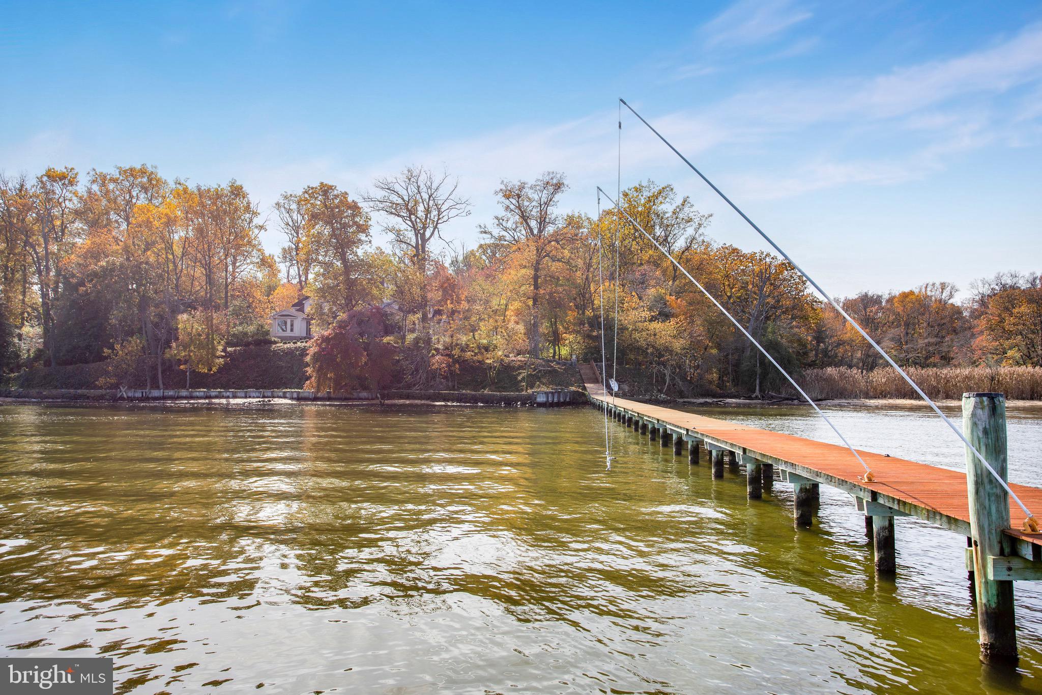 STONINGTON - Residential