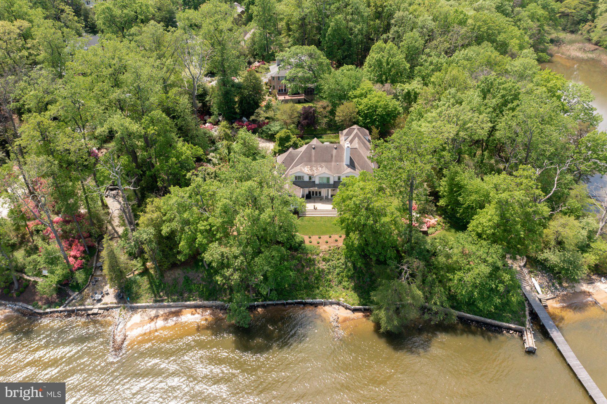 STONINGTON - Residential