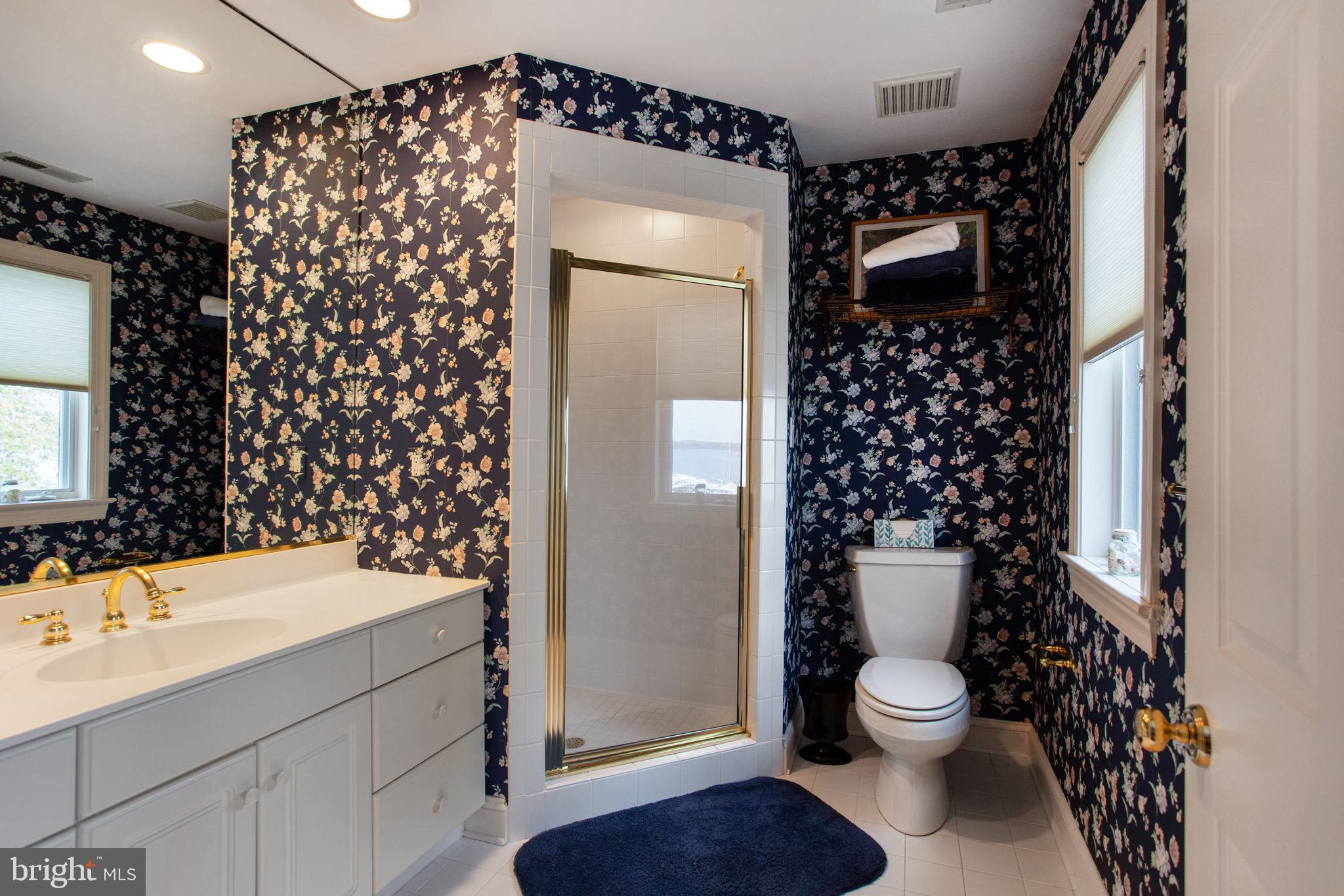 STONINGTON - Residential