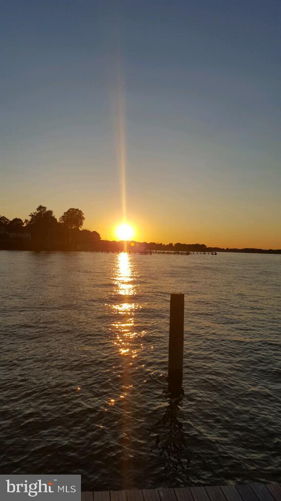 STONINGTON - Residential