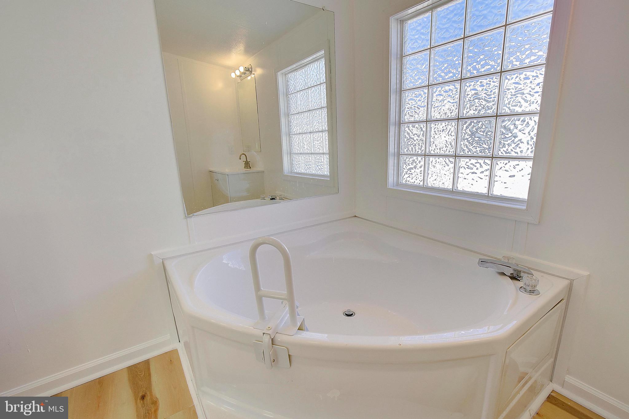 LOTHIAN - Residential